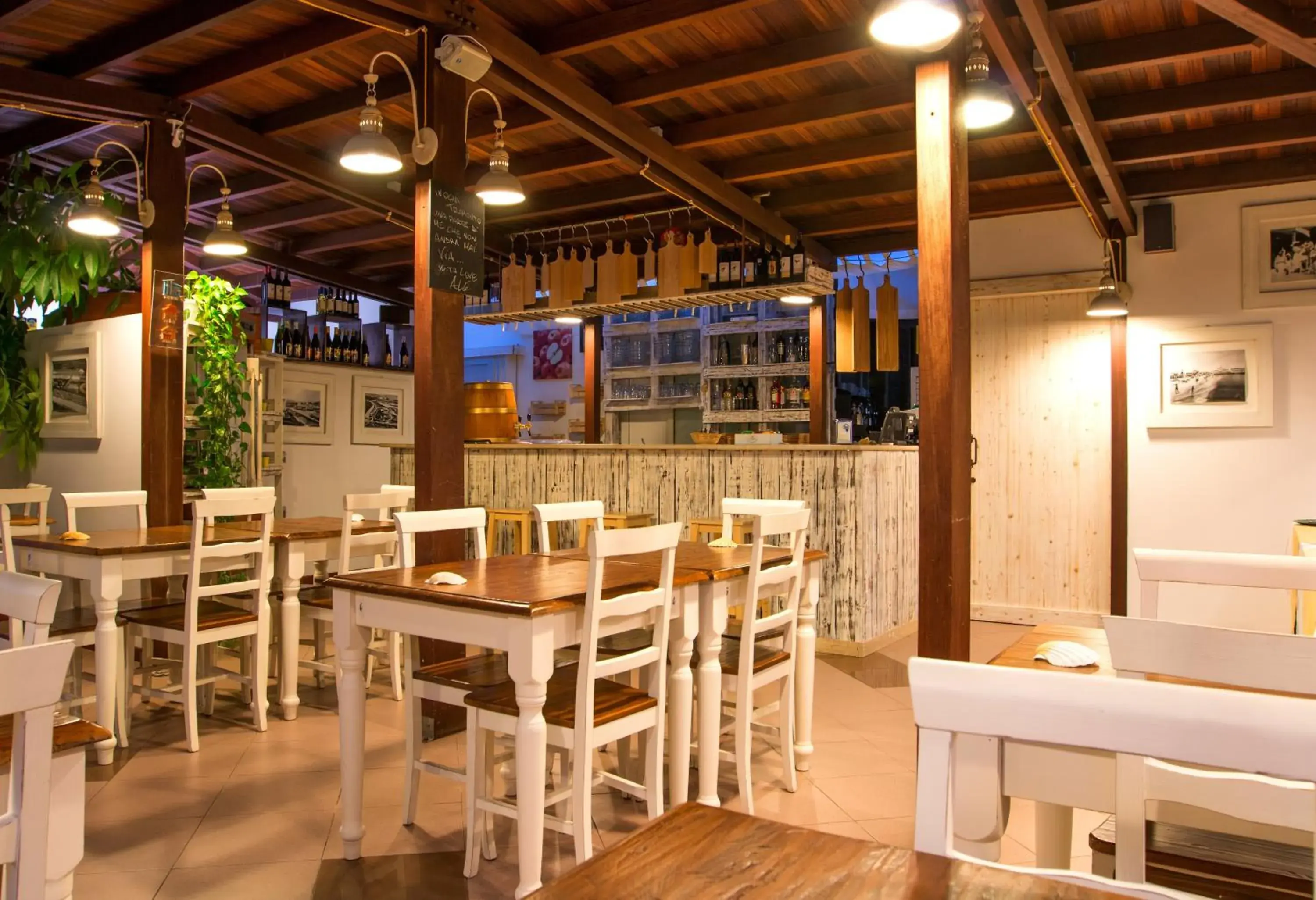 Lounge or bar, Restaurant/Places to Eat in Hotel La Villa Del Mare