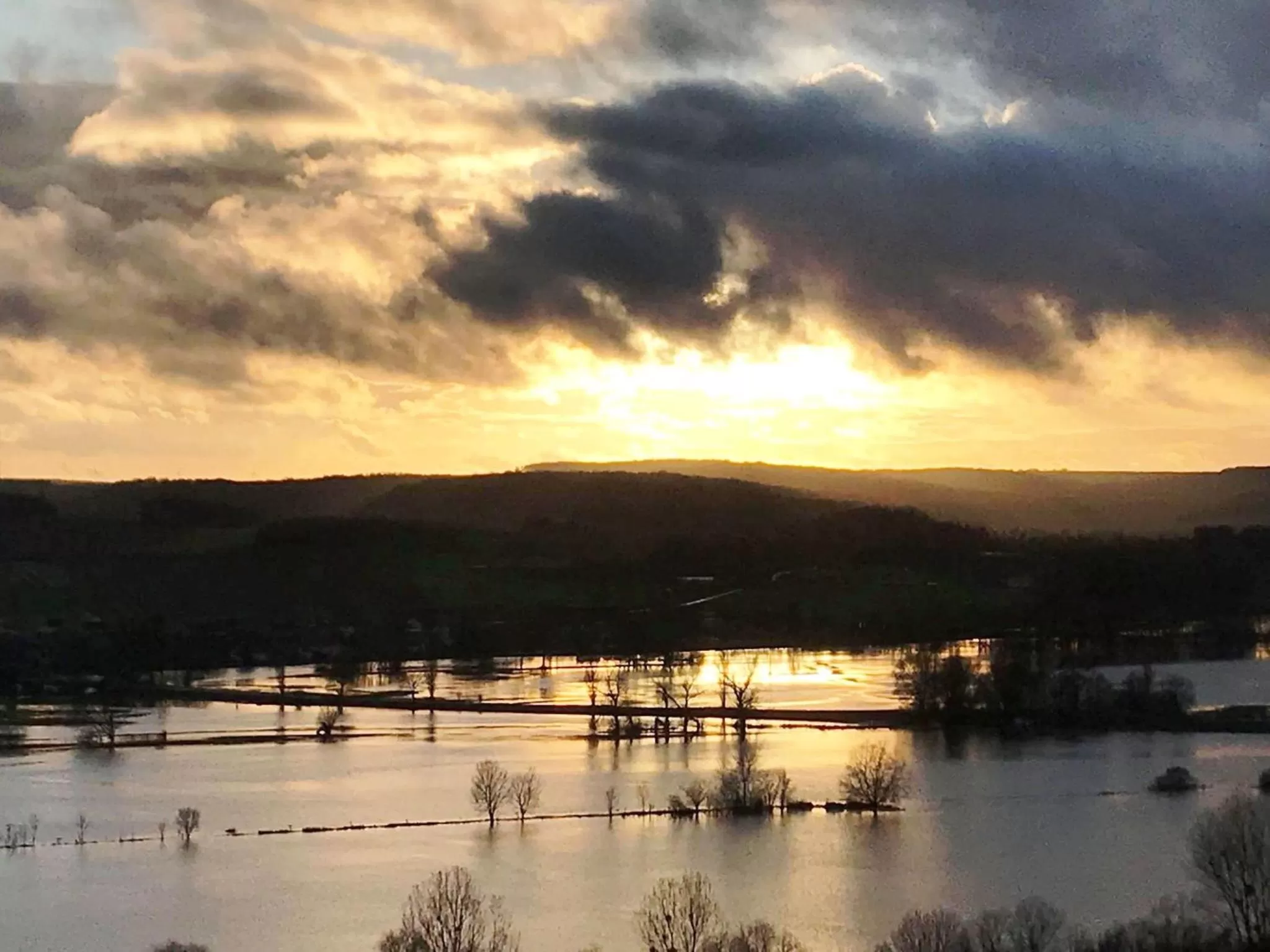 Spring in Hôtel Restaurant le Privilège - authentic by balladins