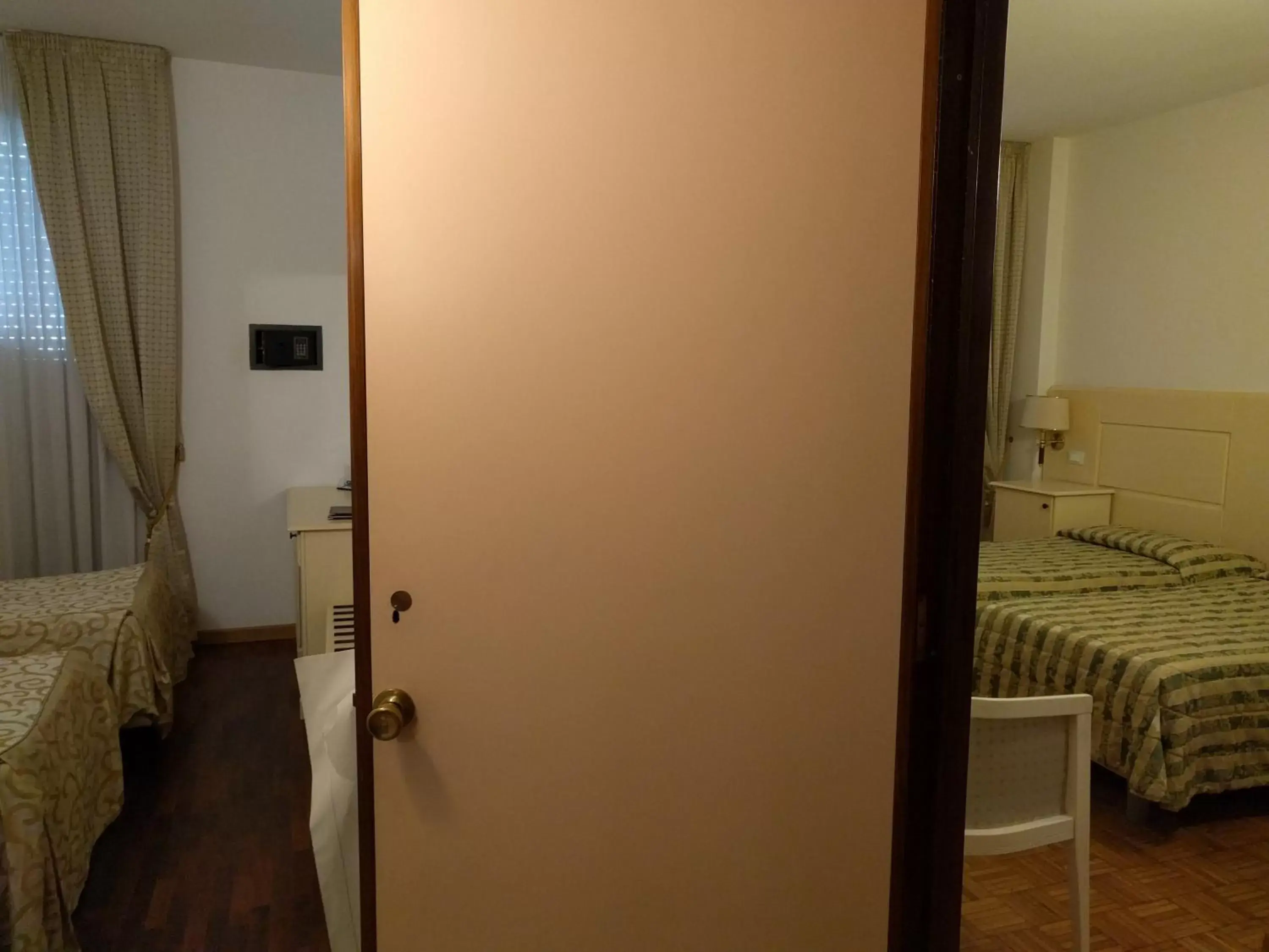 Decorative detail, Bed in Grand Hotel Duomo Decorative detail, Bed in Grand Hotel Duomo