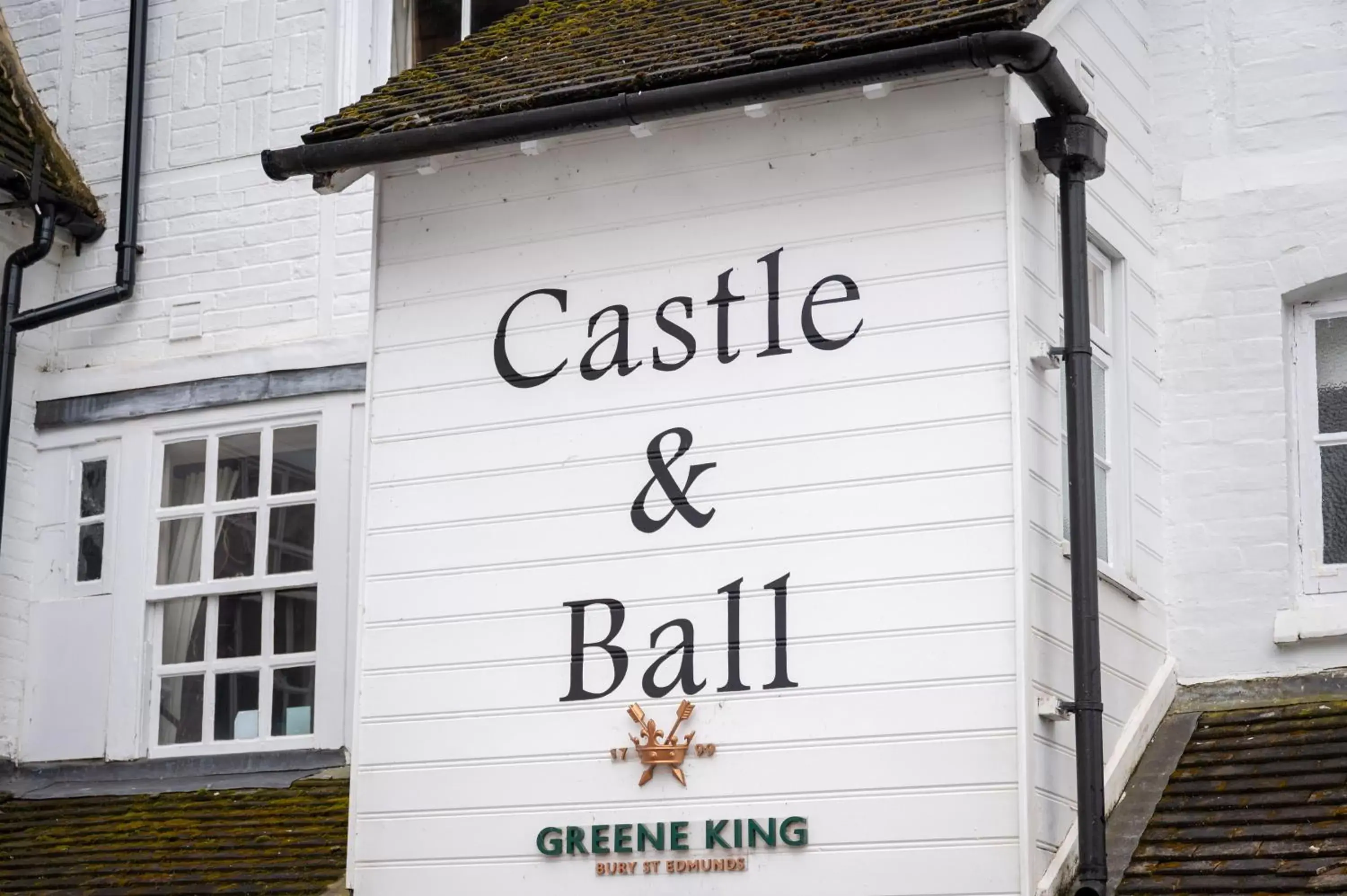 Logo/Certificate/Sign, Property Logo/Sign in Castle and Ball by Greene King Inns