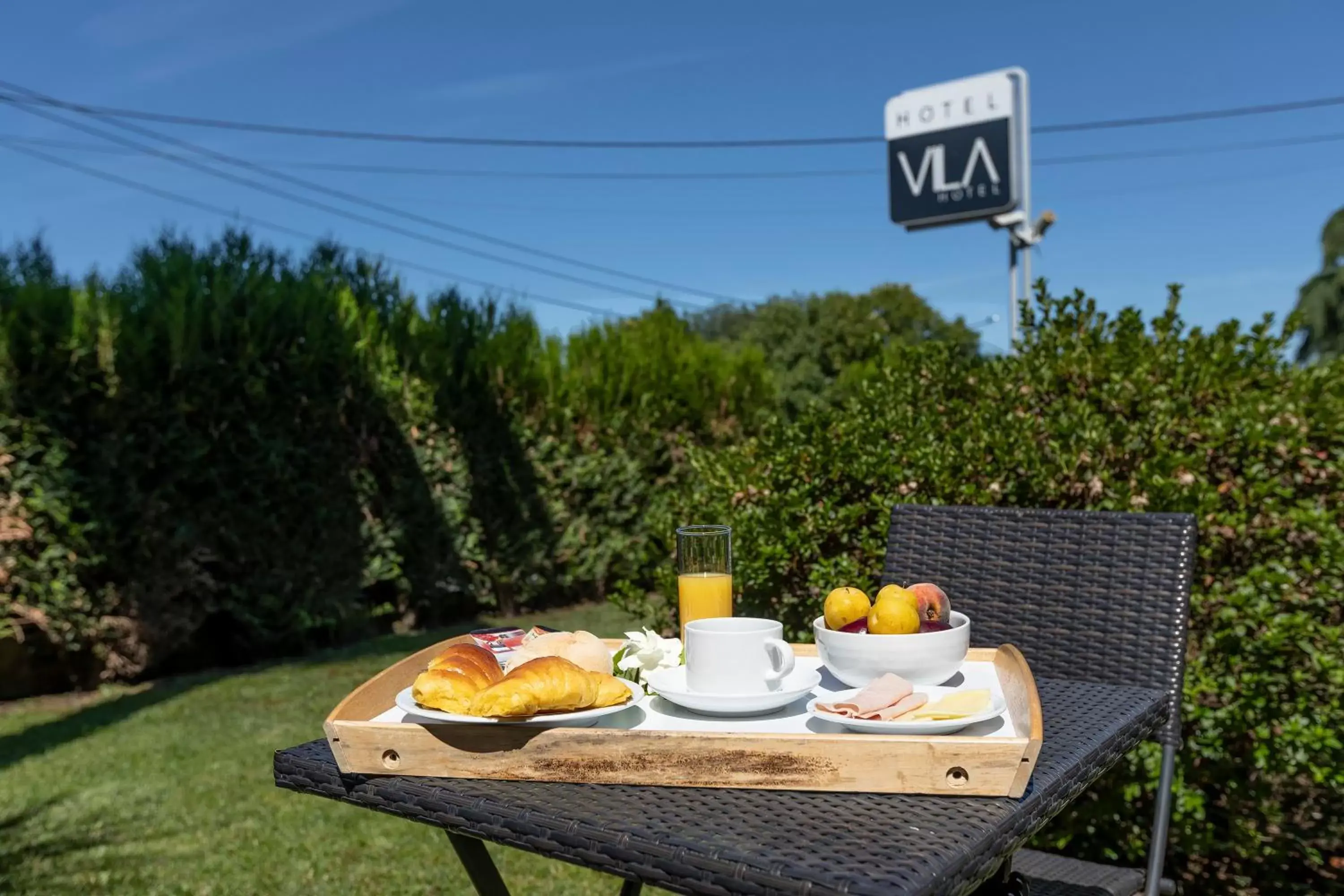 Garden, Breakfast in Hotel Vila