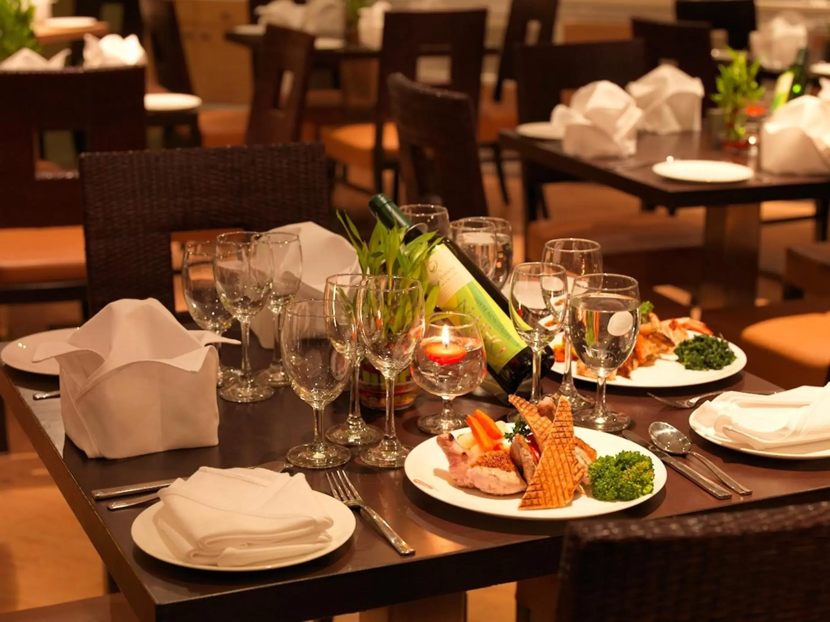 Food close-up, Restaurant/Places to Eat in Spree Shivai Hotel