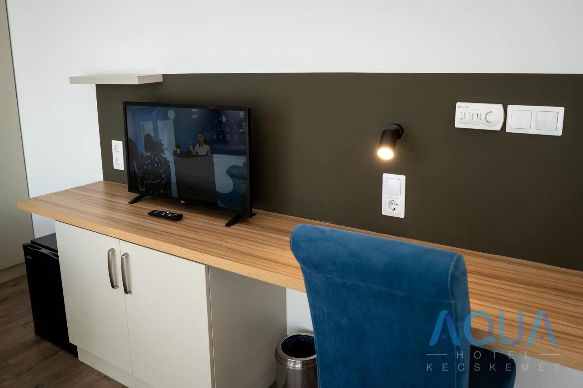 TV and multimedia, TV/Entertainment Center in Aqua Hotel