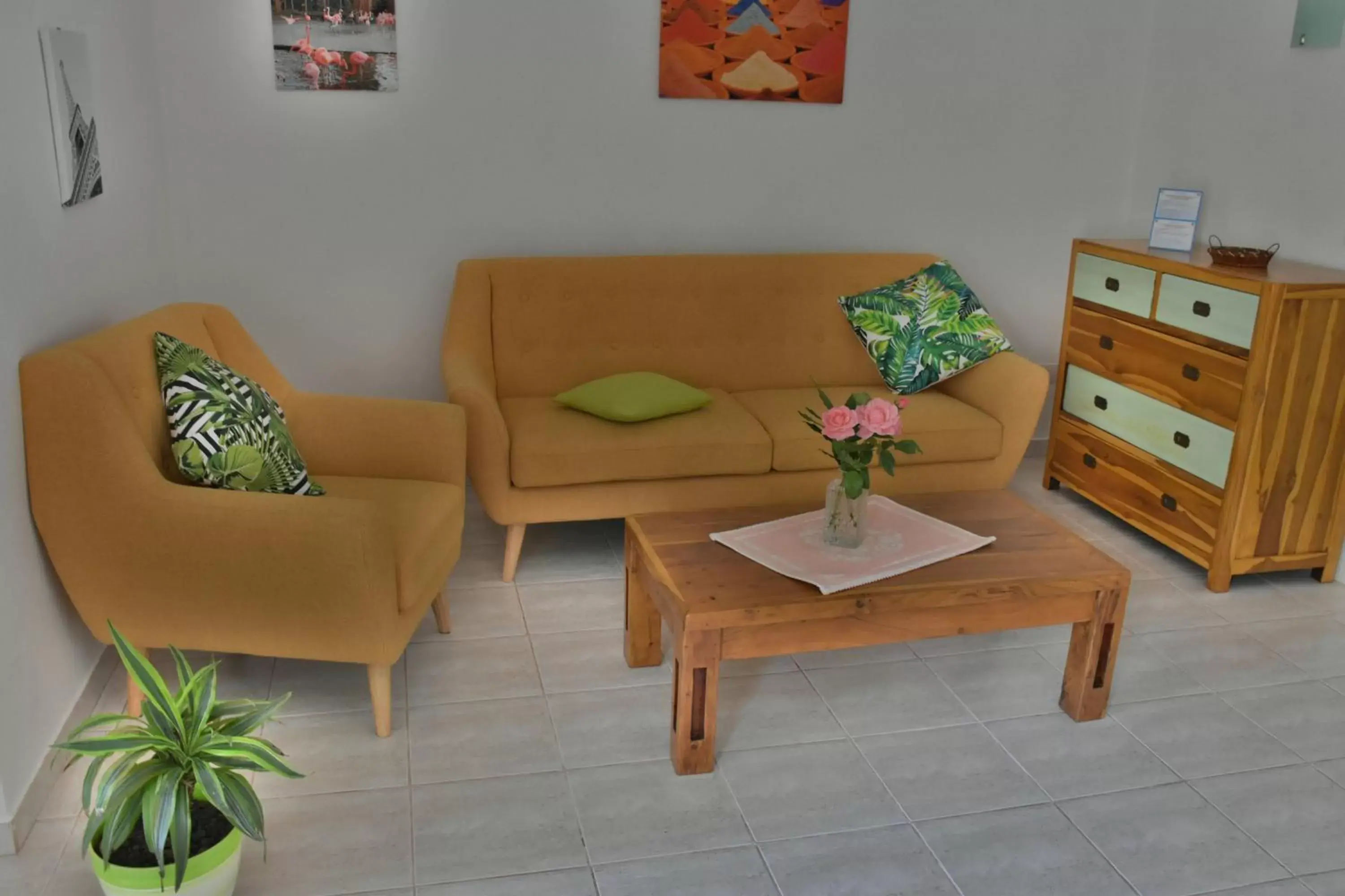 Living room, Seating Area in Flowery Inn Villa