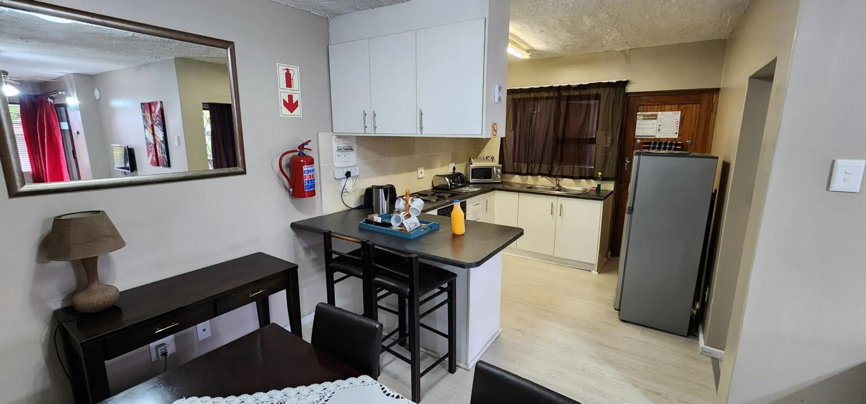 Dining area, Kitchen/Kitchenette in See More Guest House