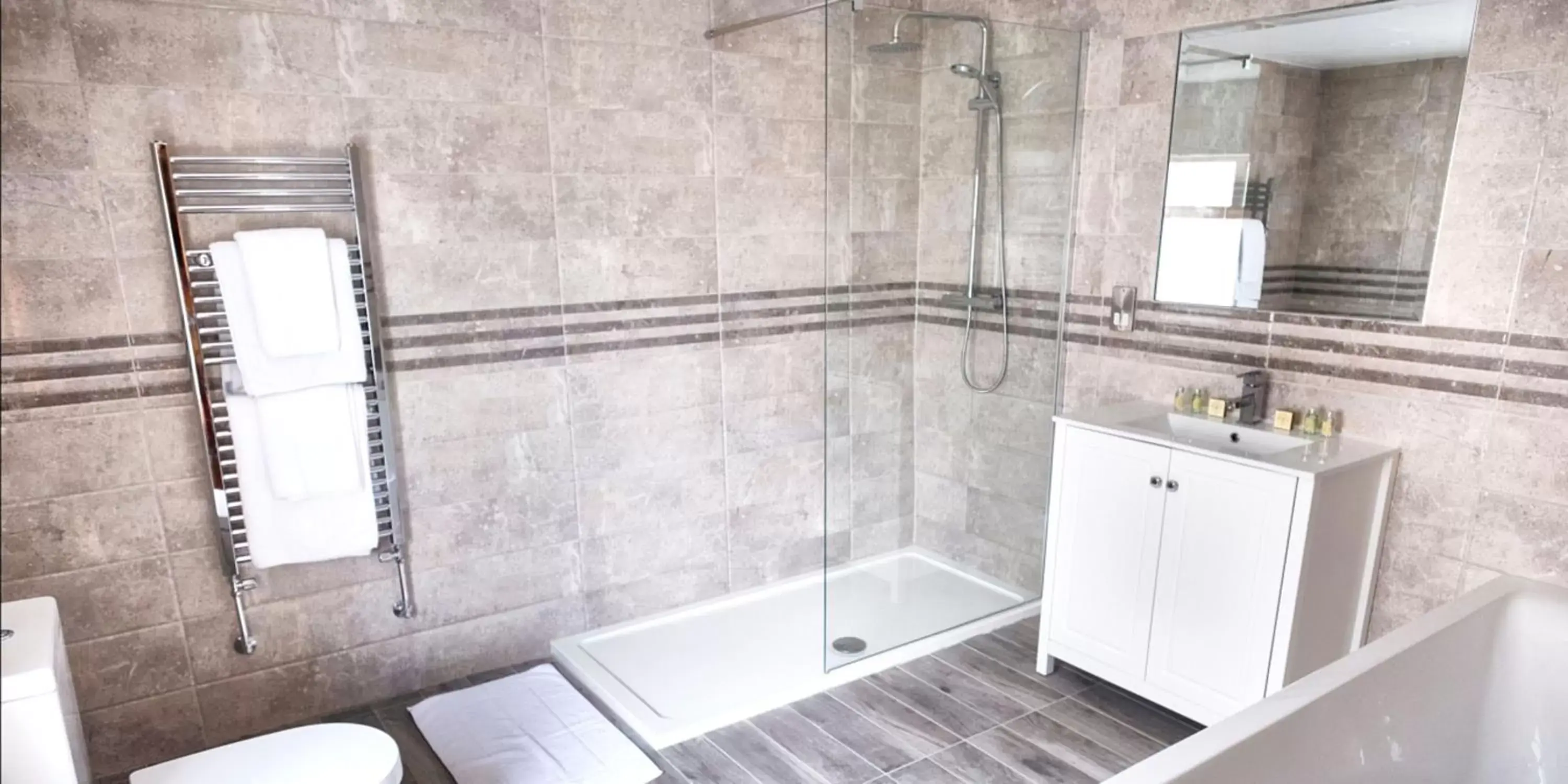 Family Room in Lawlors Hotel Dungarvan Family Room in Lawlors Hotel Dungarvan