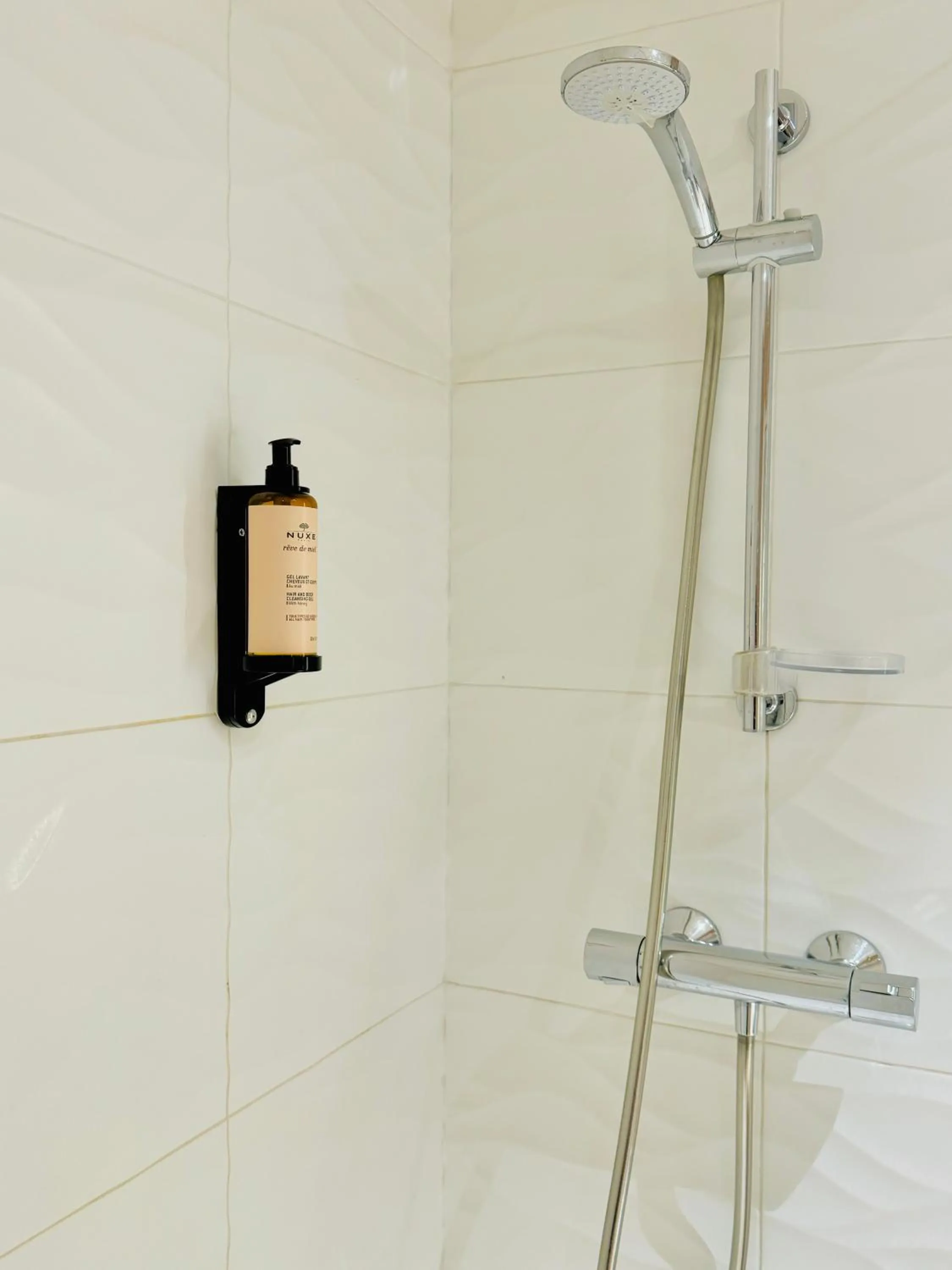 Bathroom in Best Western Plus Paris Orly Airport