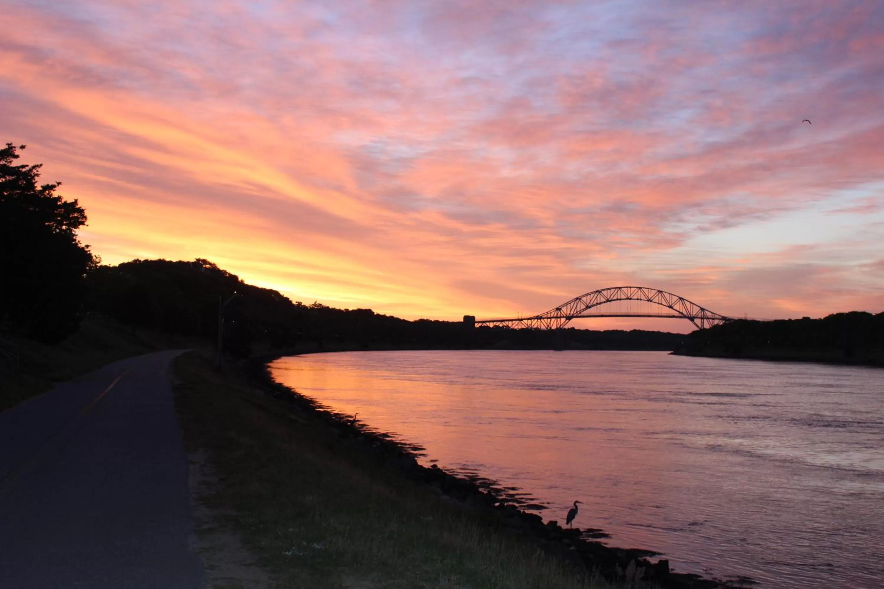 Natural landscape, Sunrise/Sunset in Herring Run Motel and Tiny Cabins