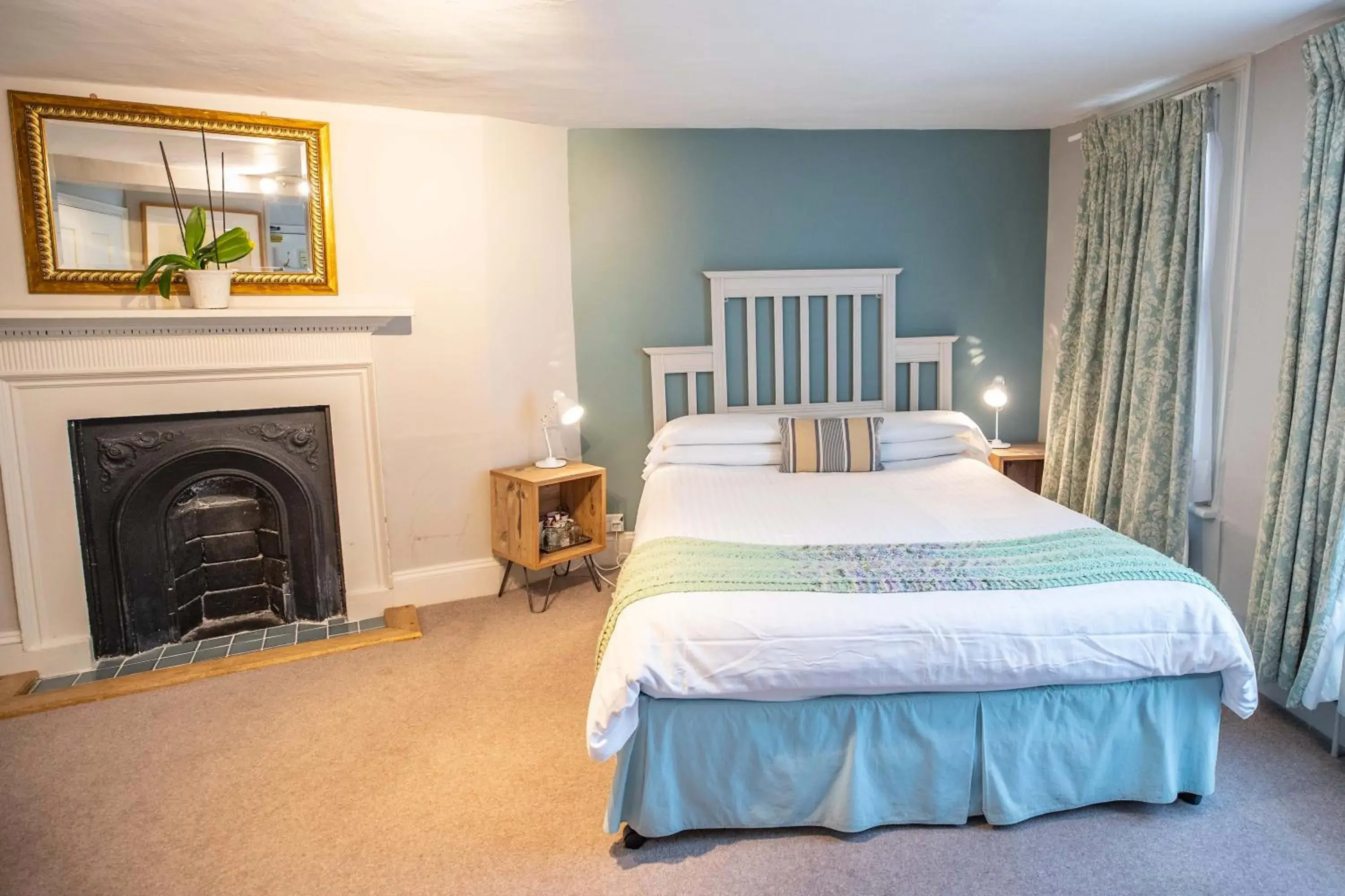 Bedroom, Bed in Tower House Guest House