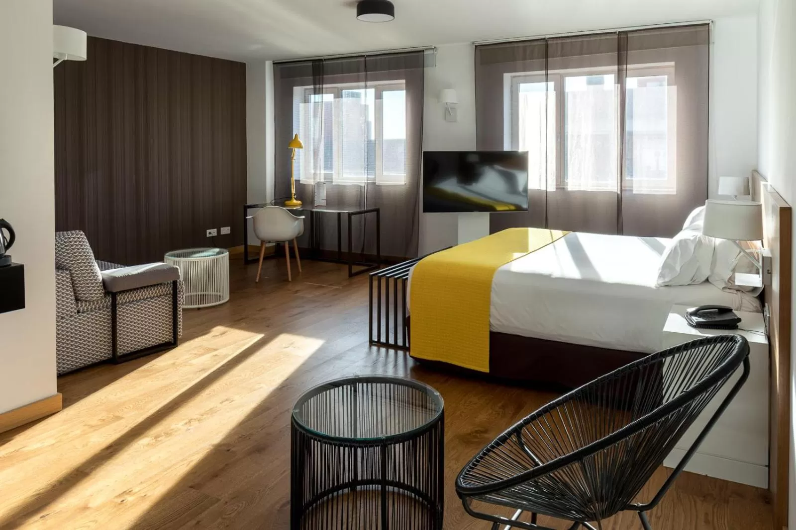 Photo of the whole room, Bed in Rafaelhoteles Atocha