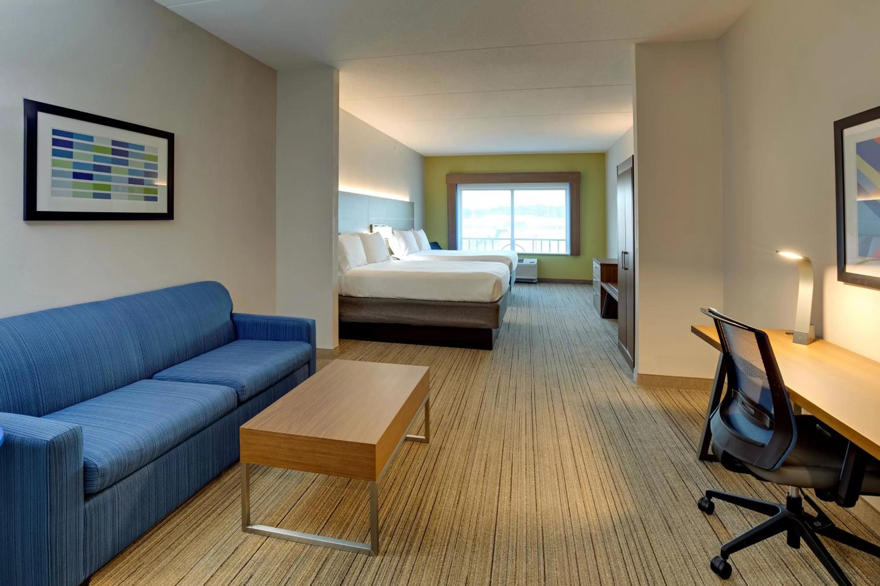 Photo of the whole room, Bed in Holiday Inn Express Nashville-Opryland by IHG