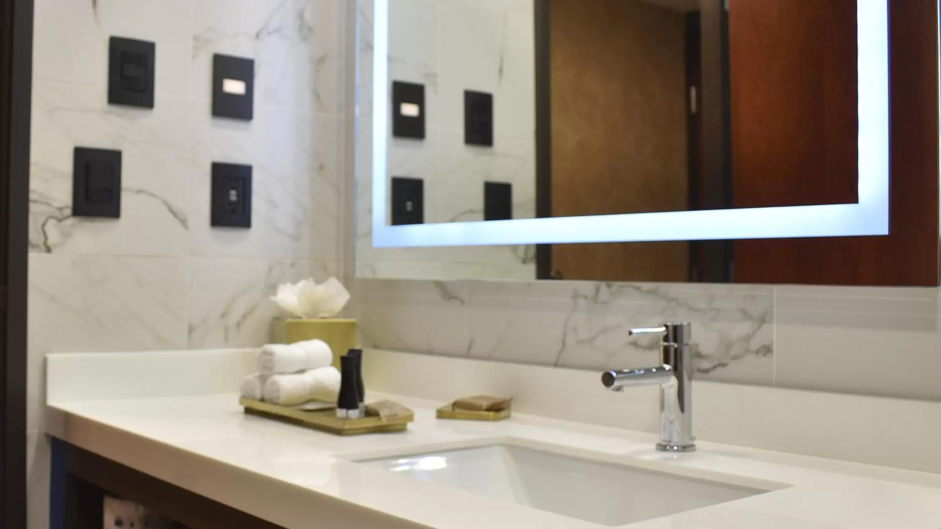 Bathroom in Hotel Indigo Guanajuato, an IHG Hotel