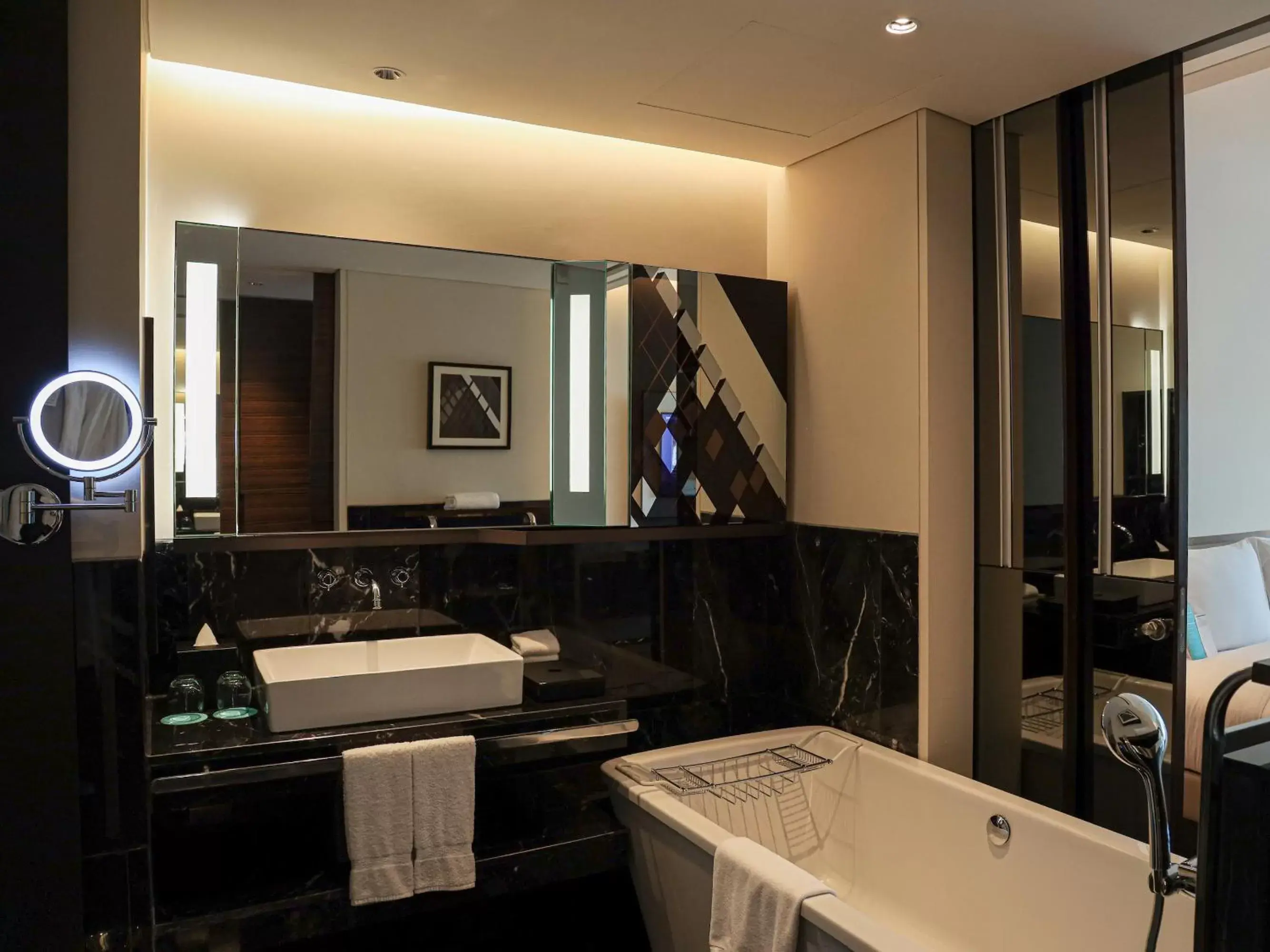 Bathroom, Restaurant/Places to Eat in Le Meridien Bangkok