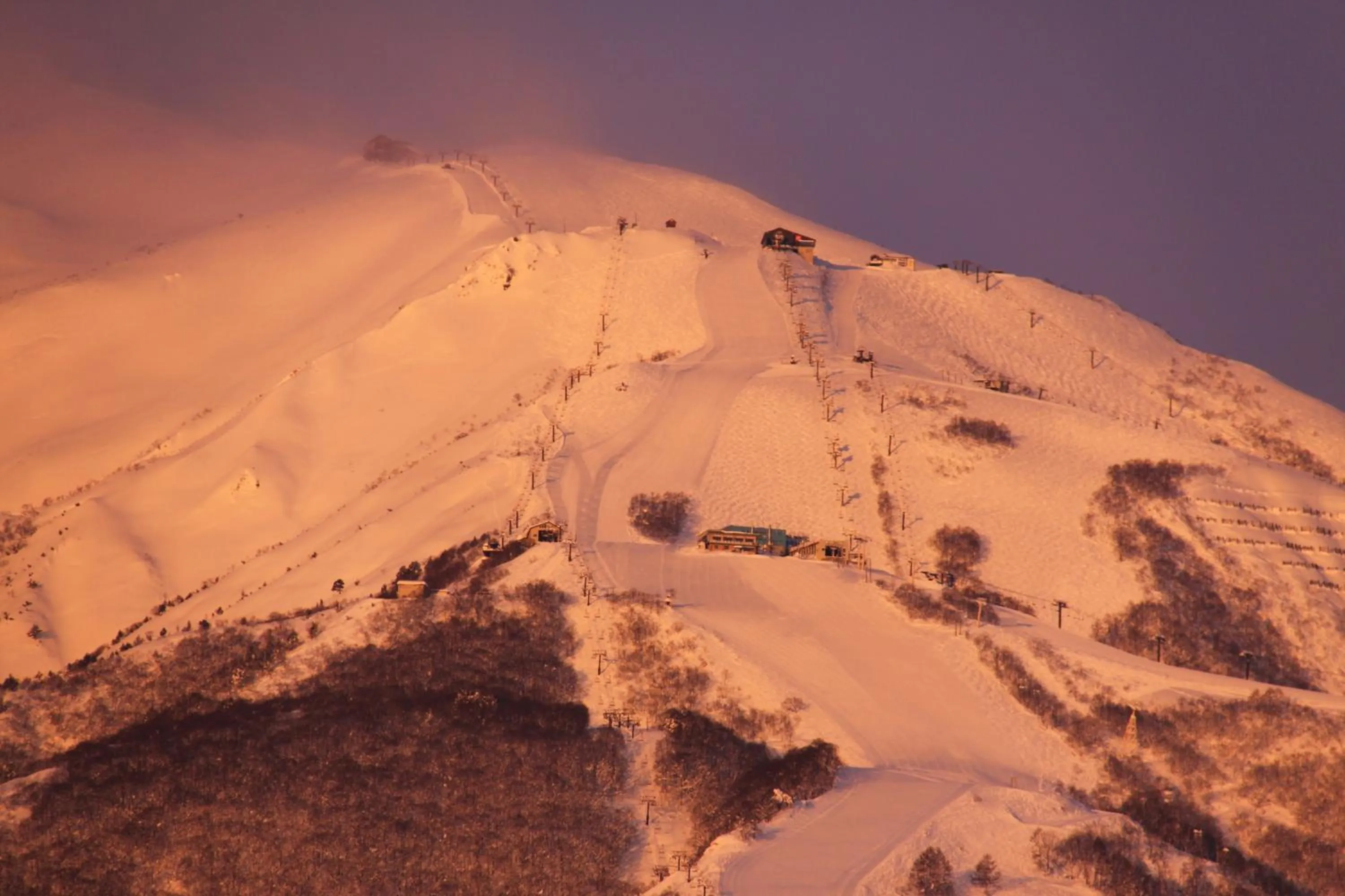 Skiing in Hotel Hakuba