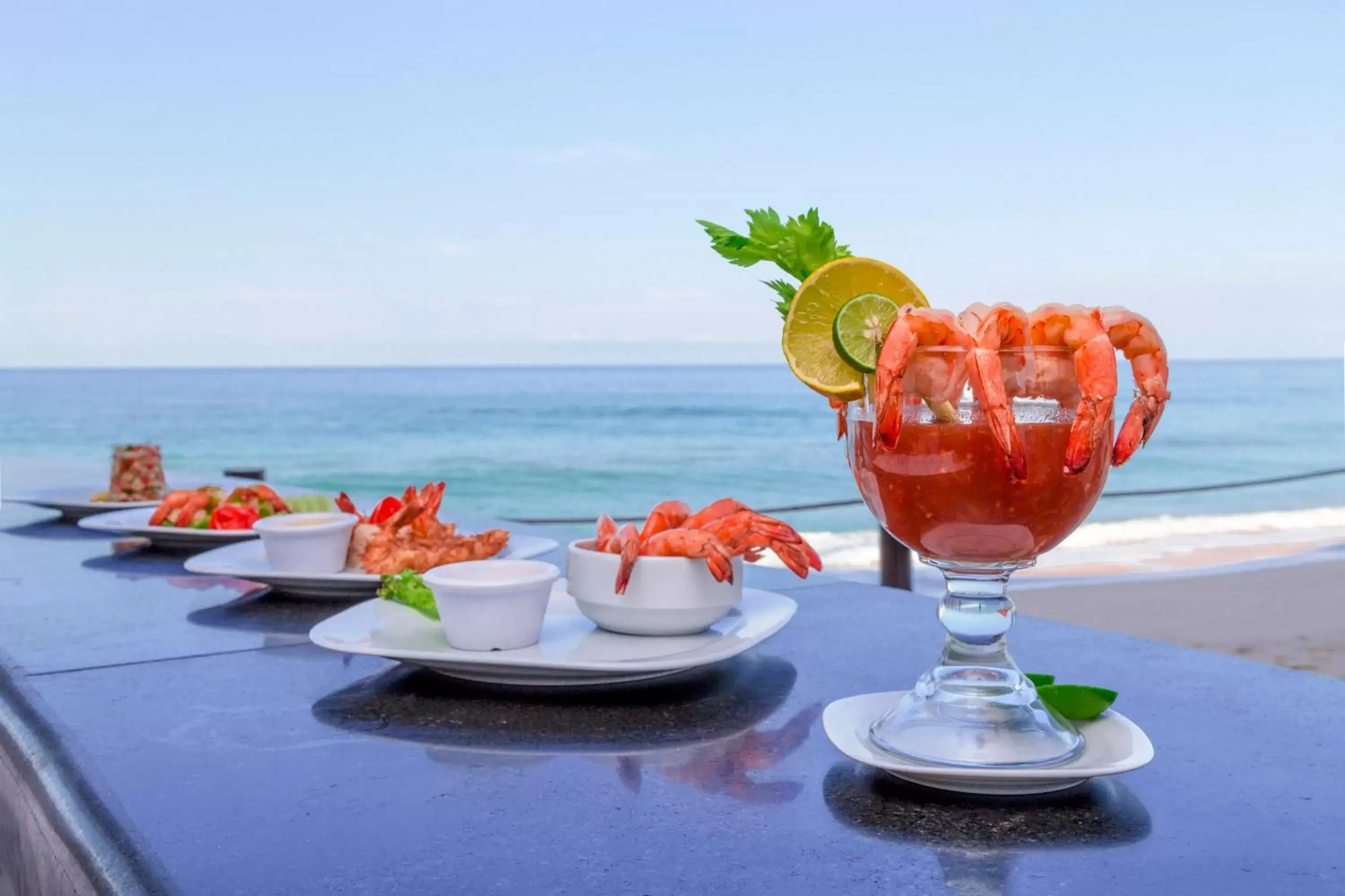 Food in Park Royal Beach Mazatlán