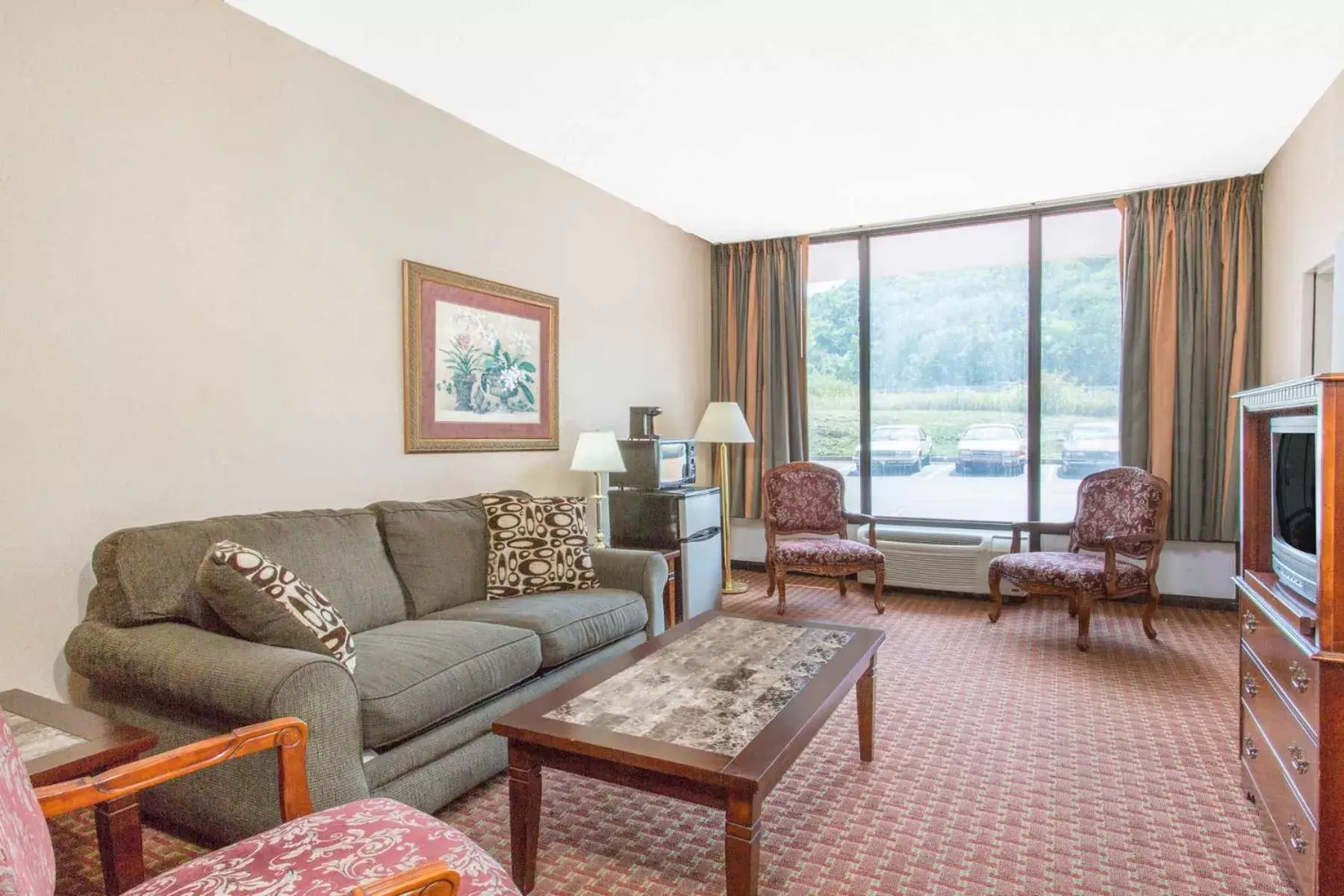 Seating area in Days Inn by Wyndham Princeton Seating area in Days Inn by Wyndham Princeton