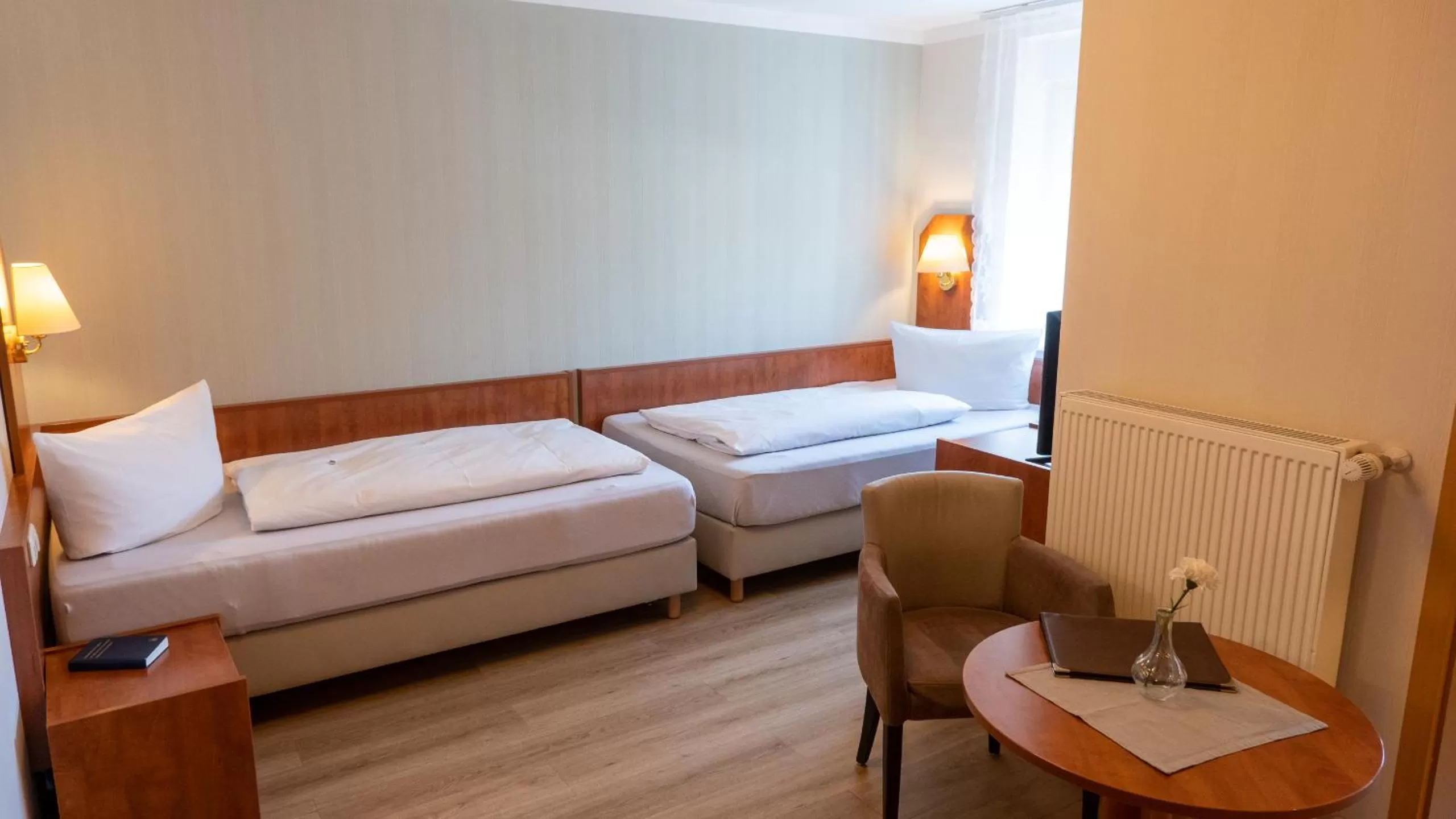 Bed in Hotel Am Uenglinger Tor