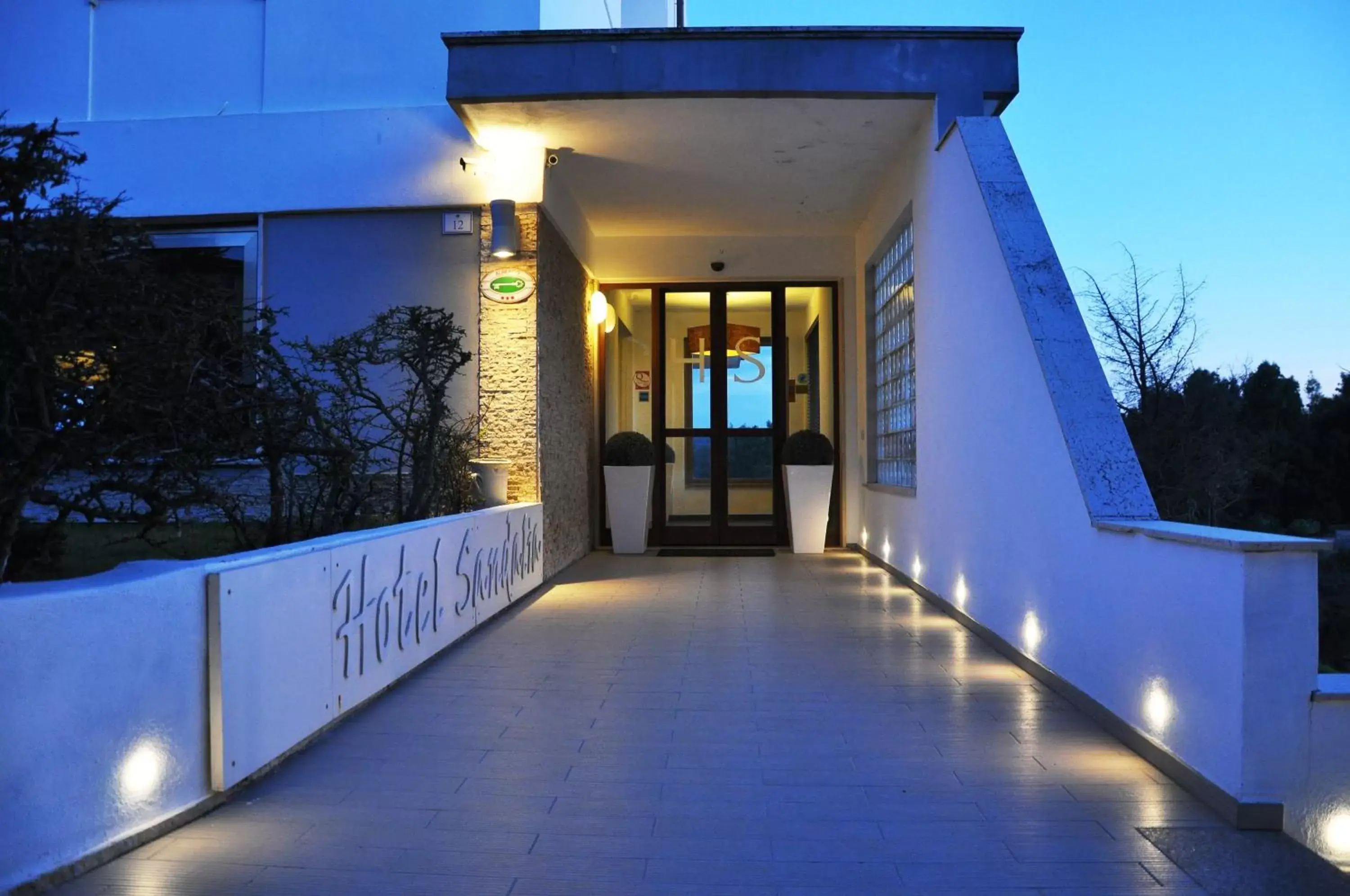 Facade/entrance in Hotel Sandalia