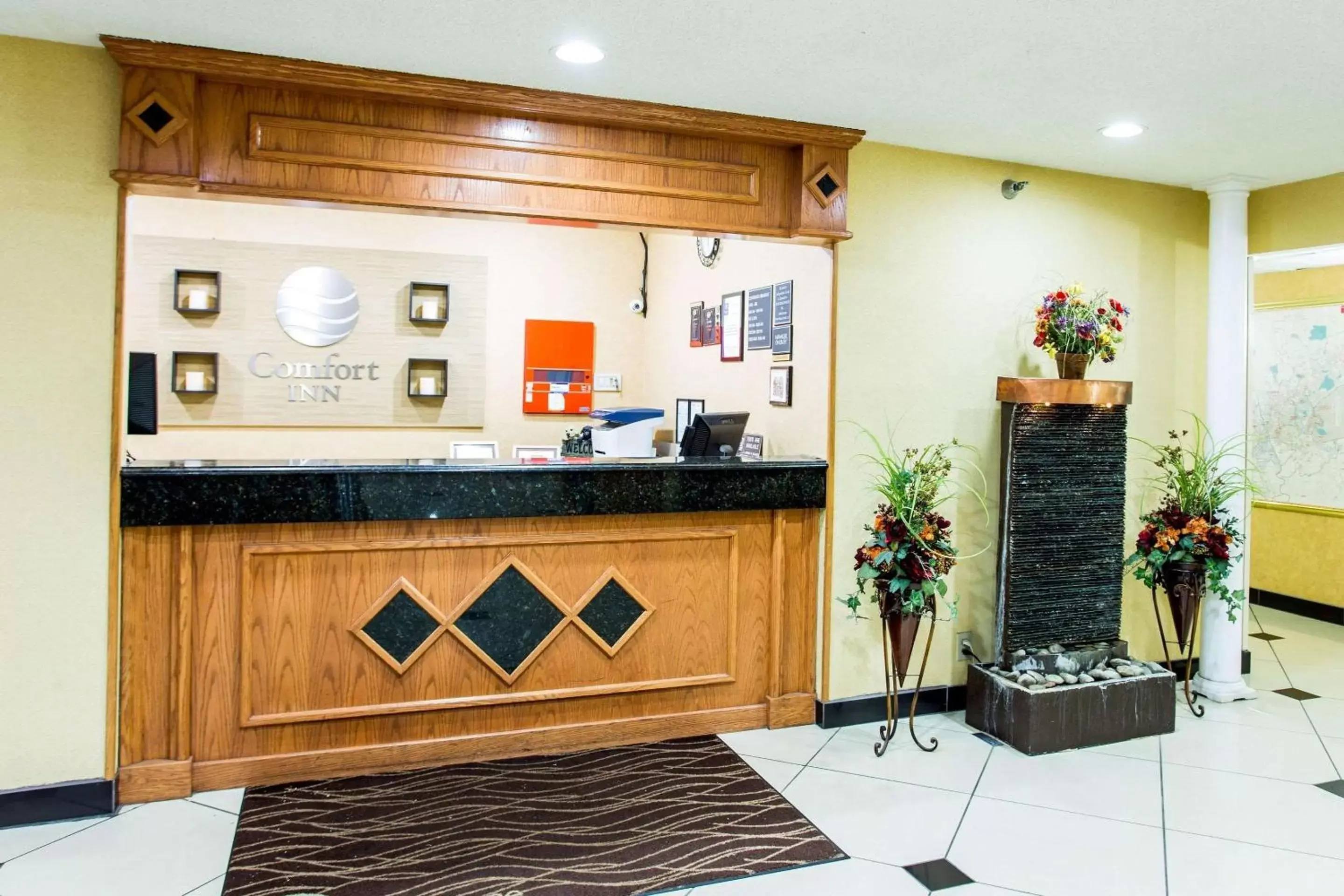 Lobby or reception, Lobby/Reception in Comfort Inn Columbia -Bush River