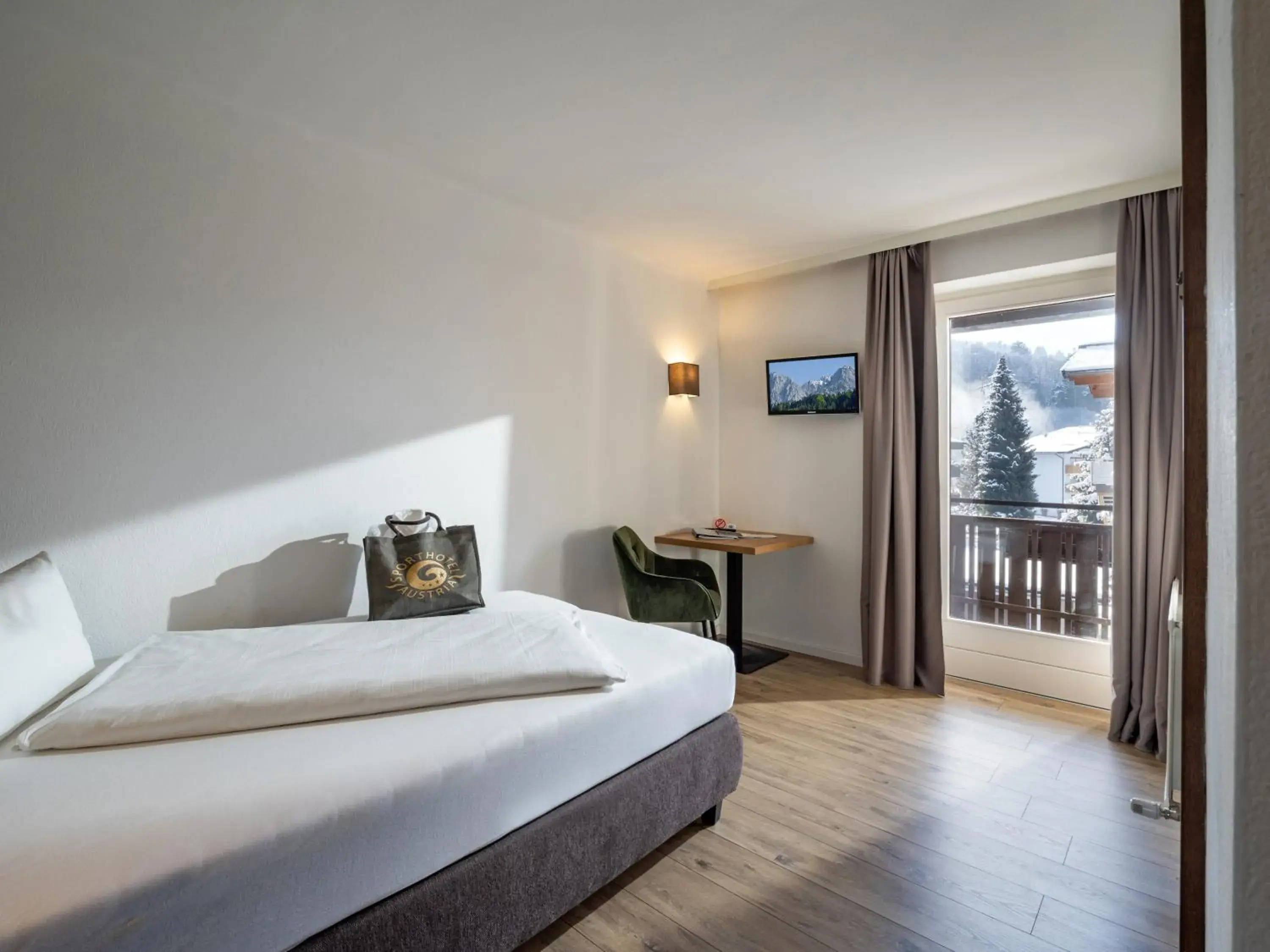 Bed in Sporthotel Austria