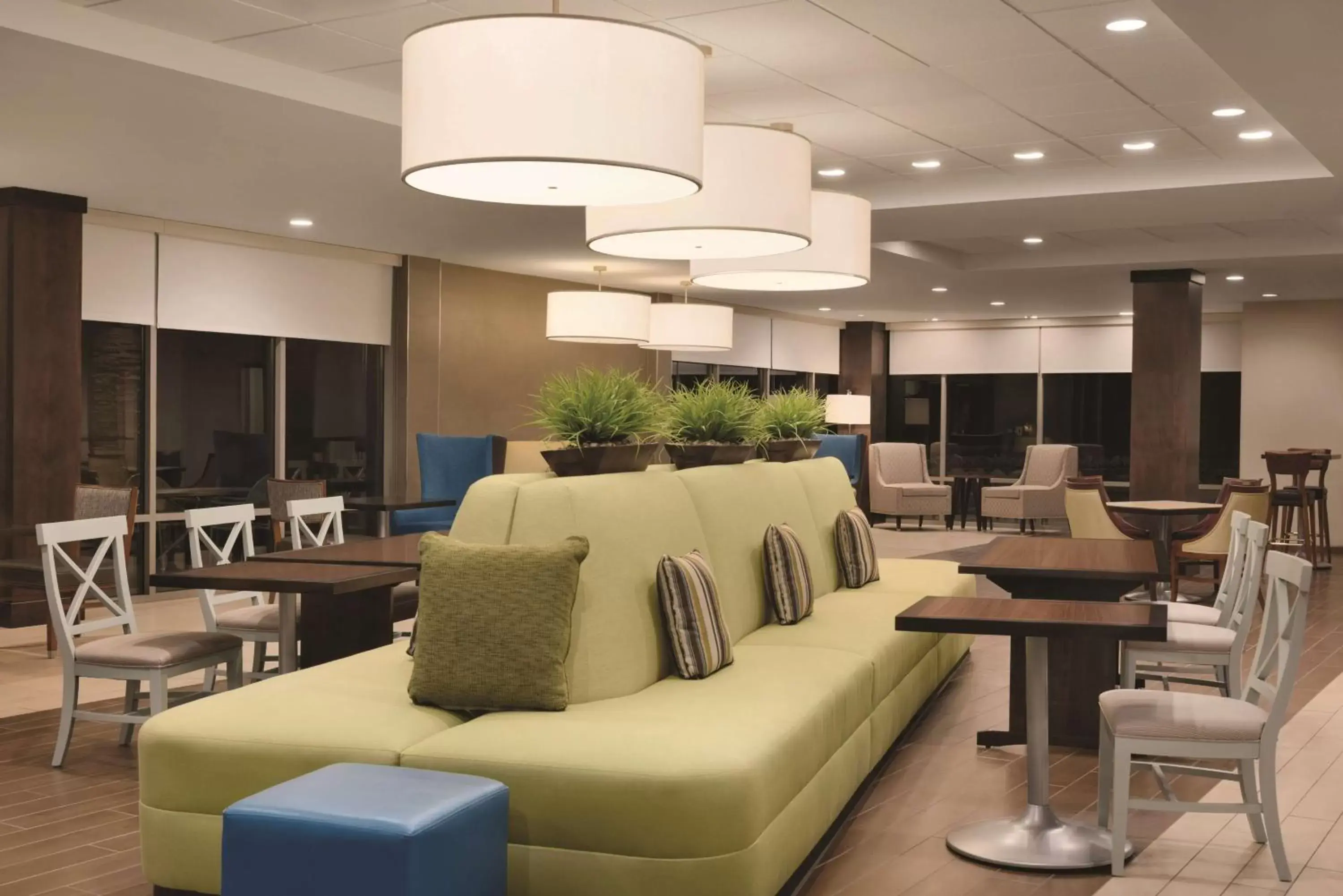 Lobby or reception, Lounge/Bar in Home2 Suites By Hilton Columbus Dublin
