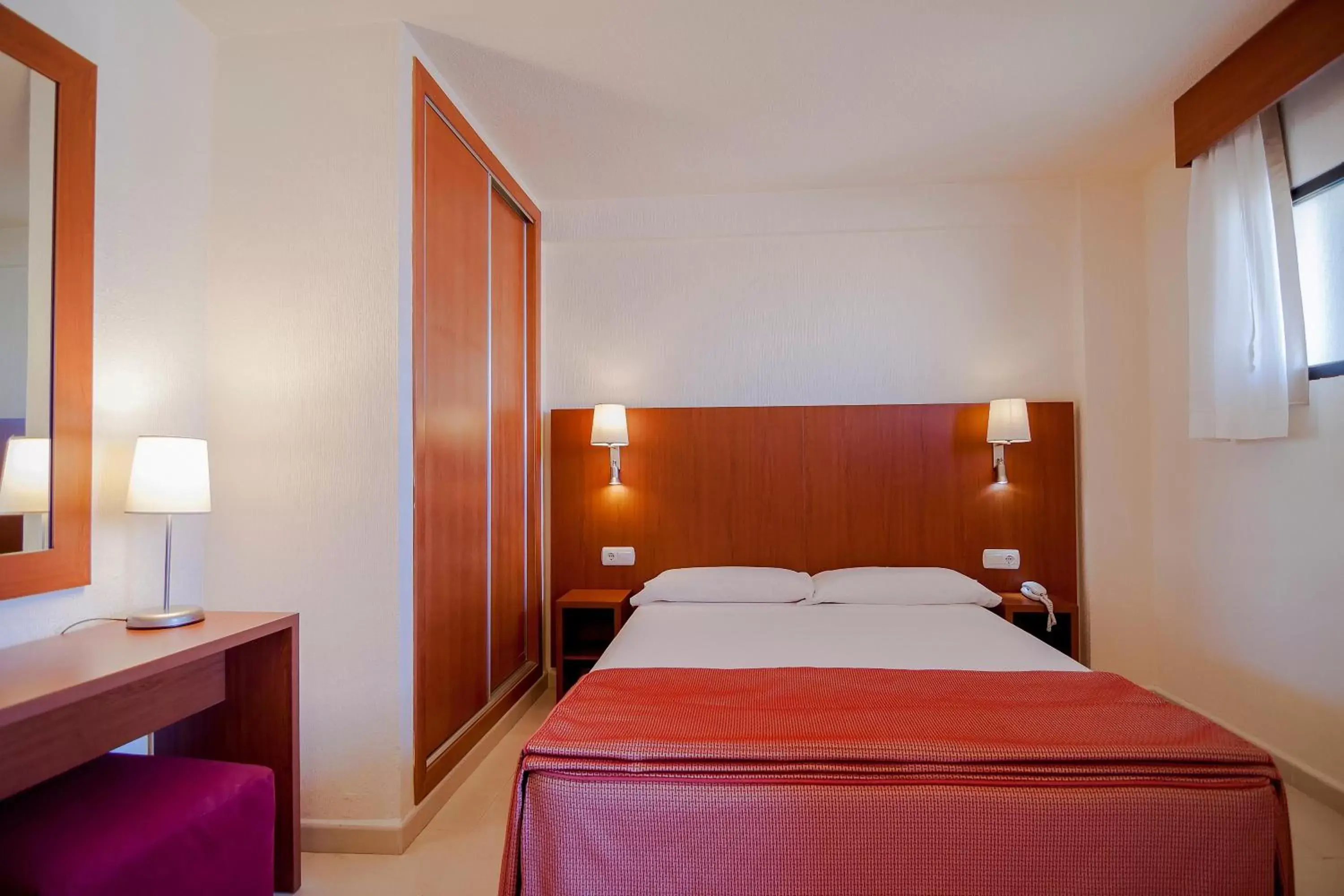 Photo of the whole room, Bed in Hotel Playas de Torrevieja