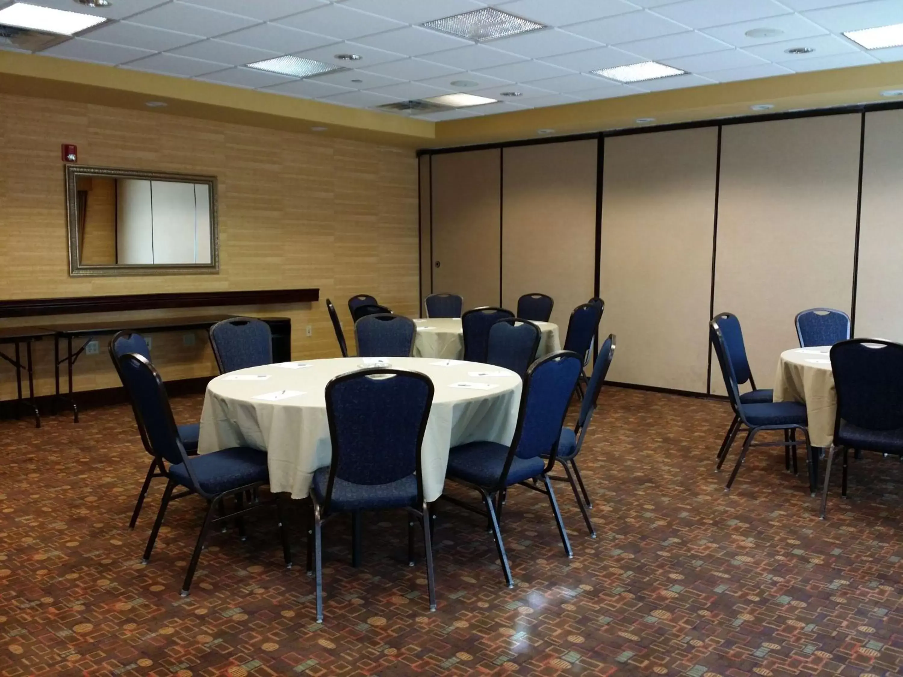 Meeting/conference room in Hampton Inn & Suites Albuquerque-Coors Road