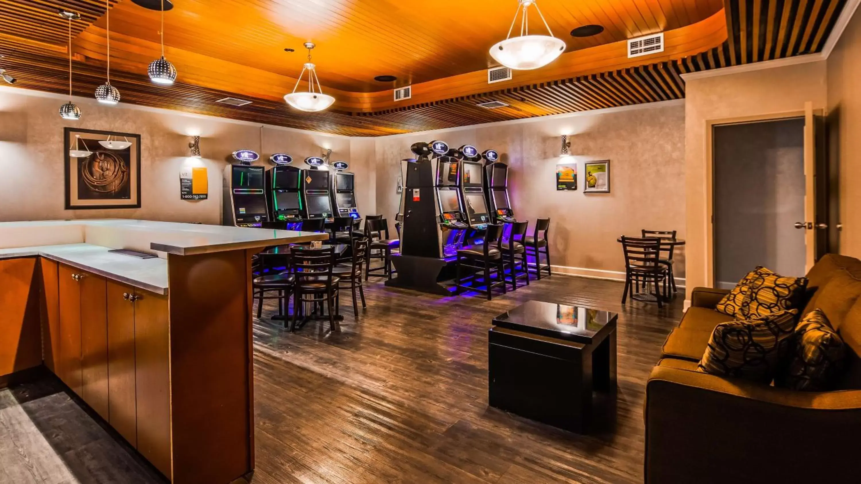 Lounge or bar in Best Western Cedar Park Inn