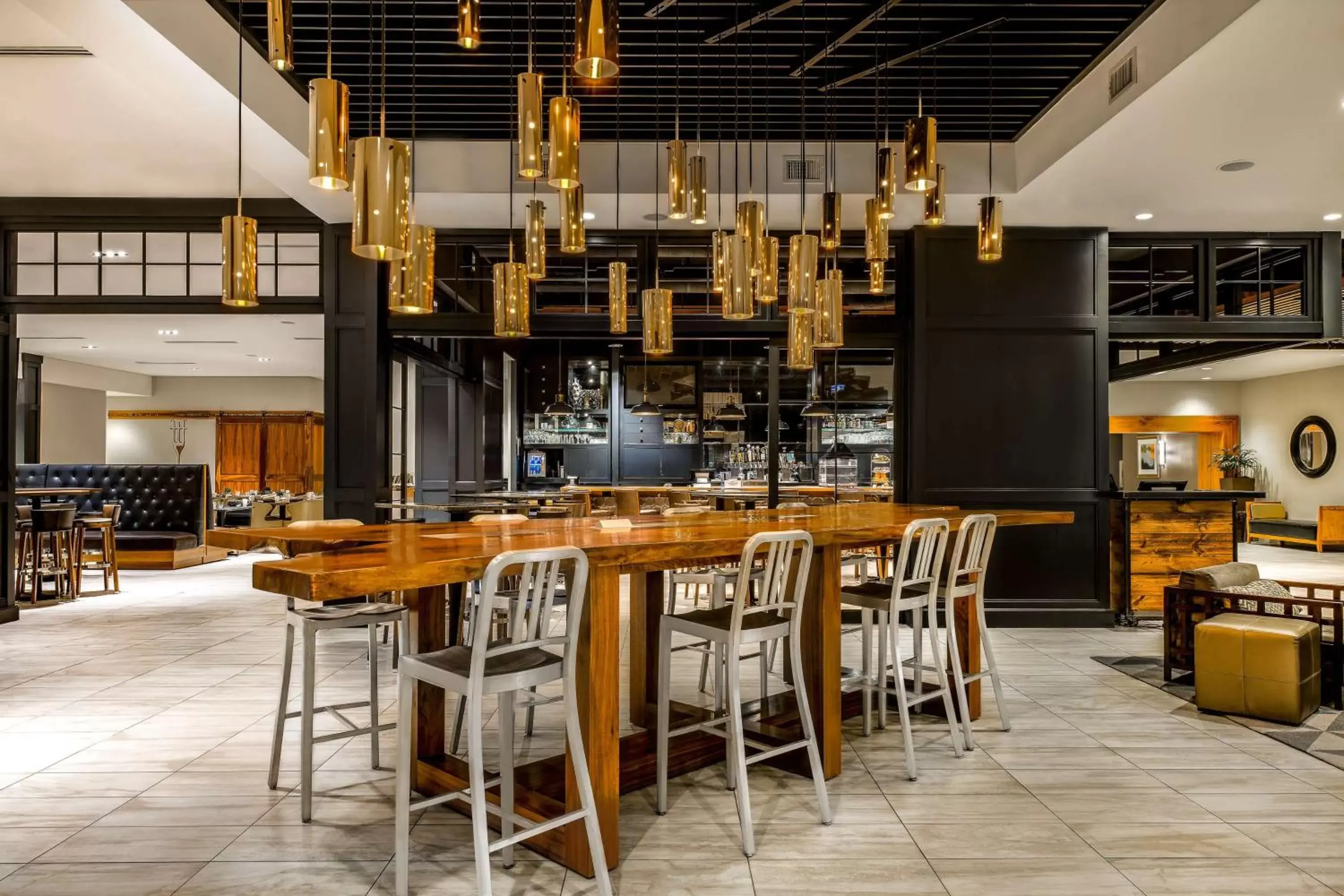 Lobby or reception, Restaurant/Places to Eat in Sonesta Charlotte Executive Park