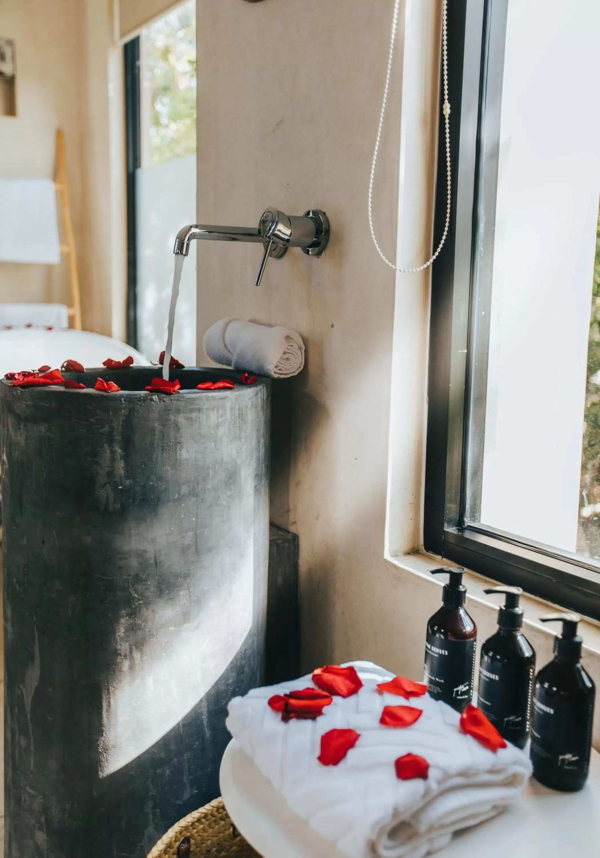Bathroom in Ambre & Epices Jungle Hotel & Spa