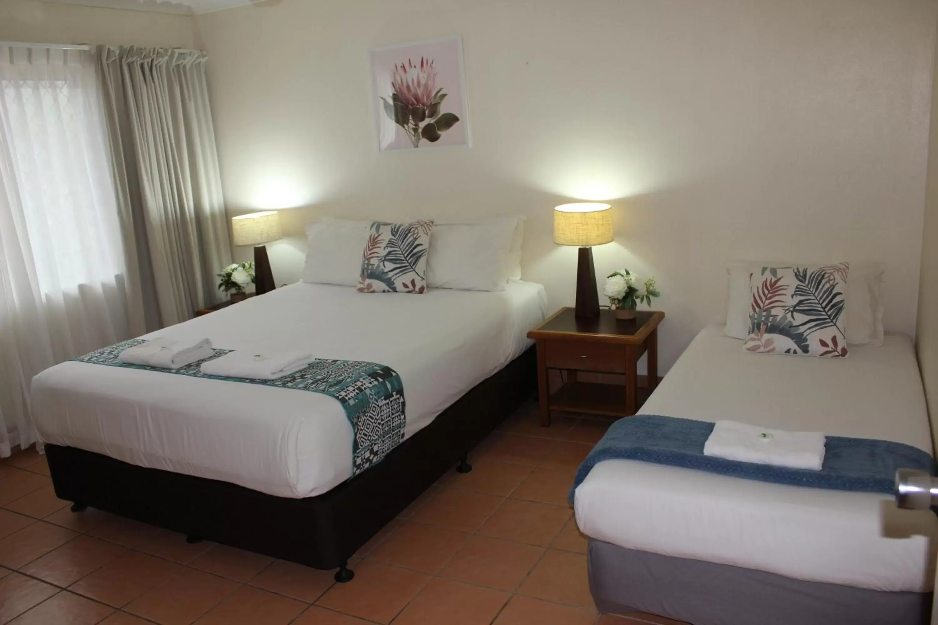 Two-Bedroom Family Apartment in Lake Central Cairns Two-Bedroom Family Apartment in Lake Central Cairns