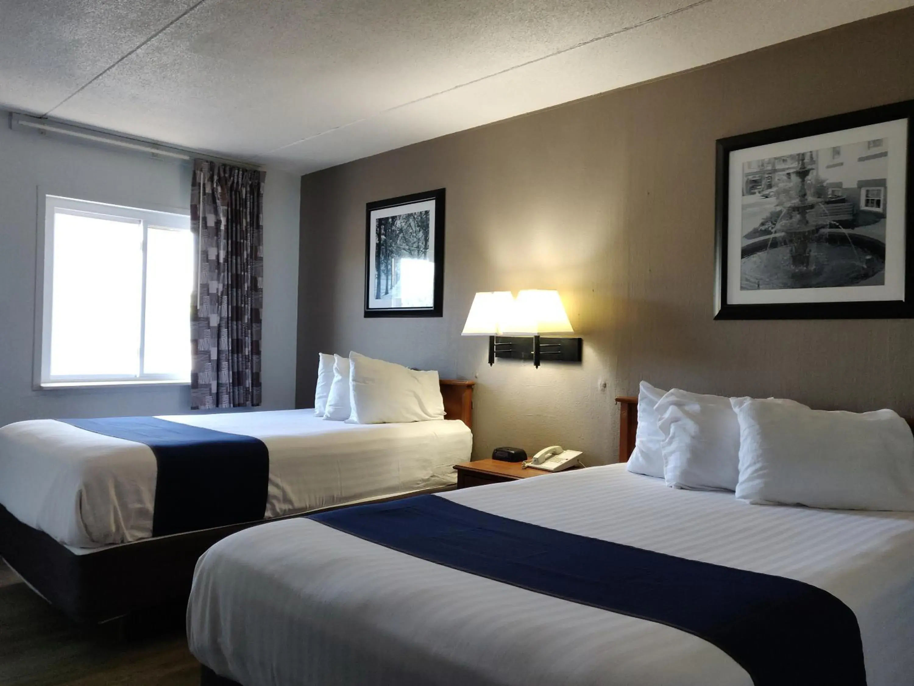 Bed in Cedar Cove Bed in Cedar Cove