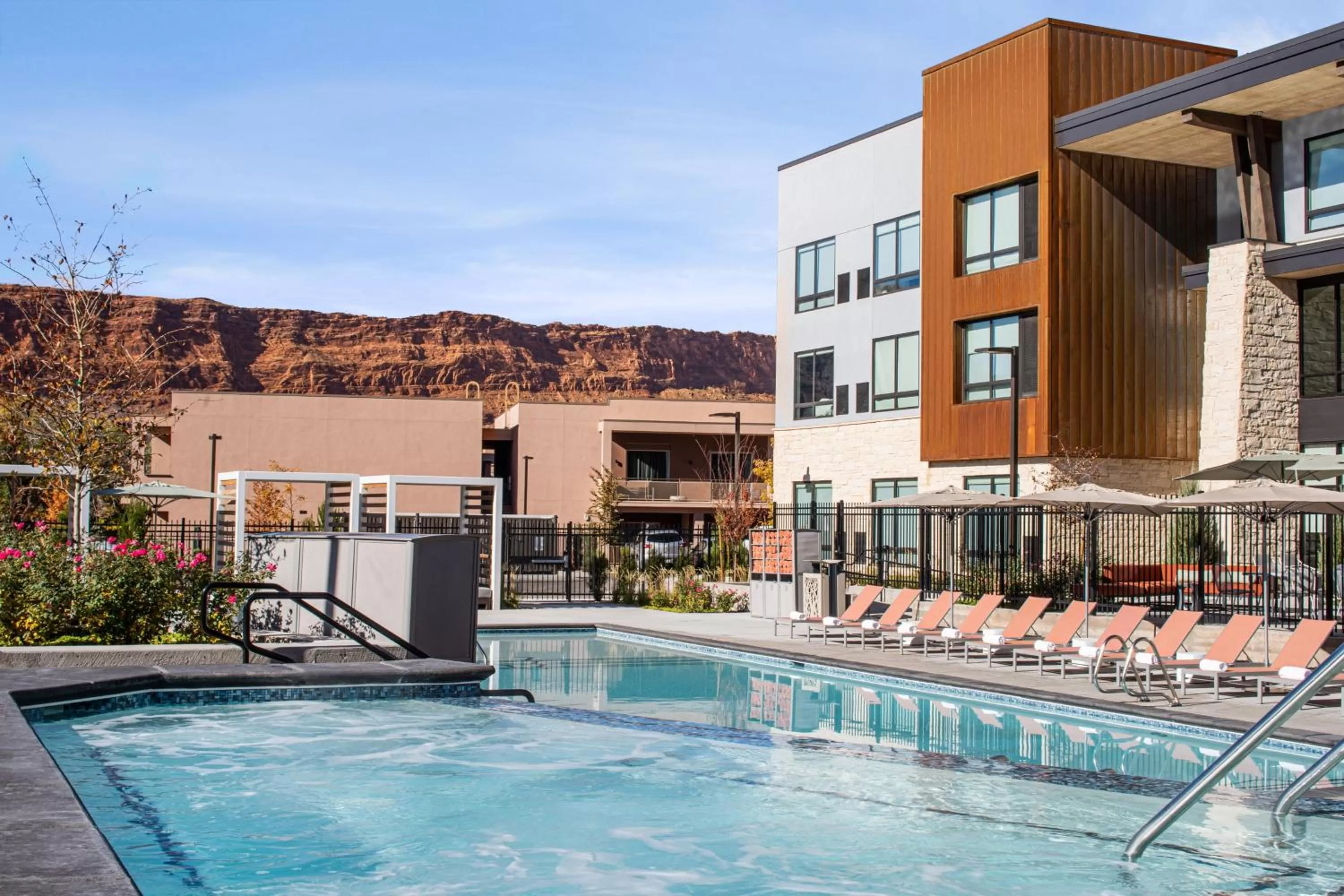 Swimming pool in Element Moab