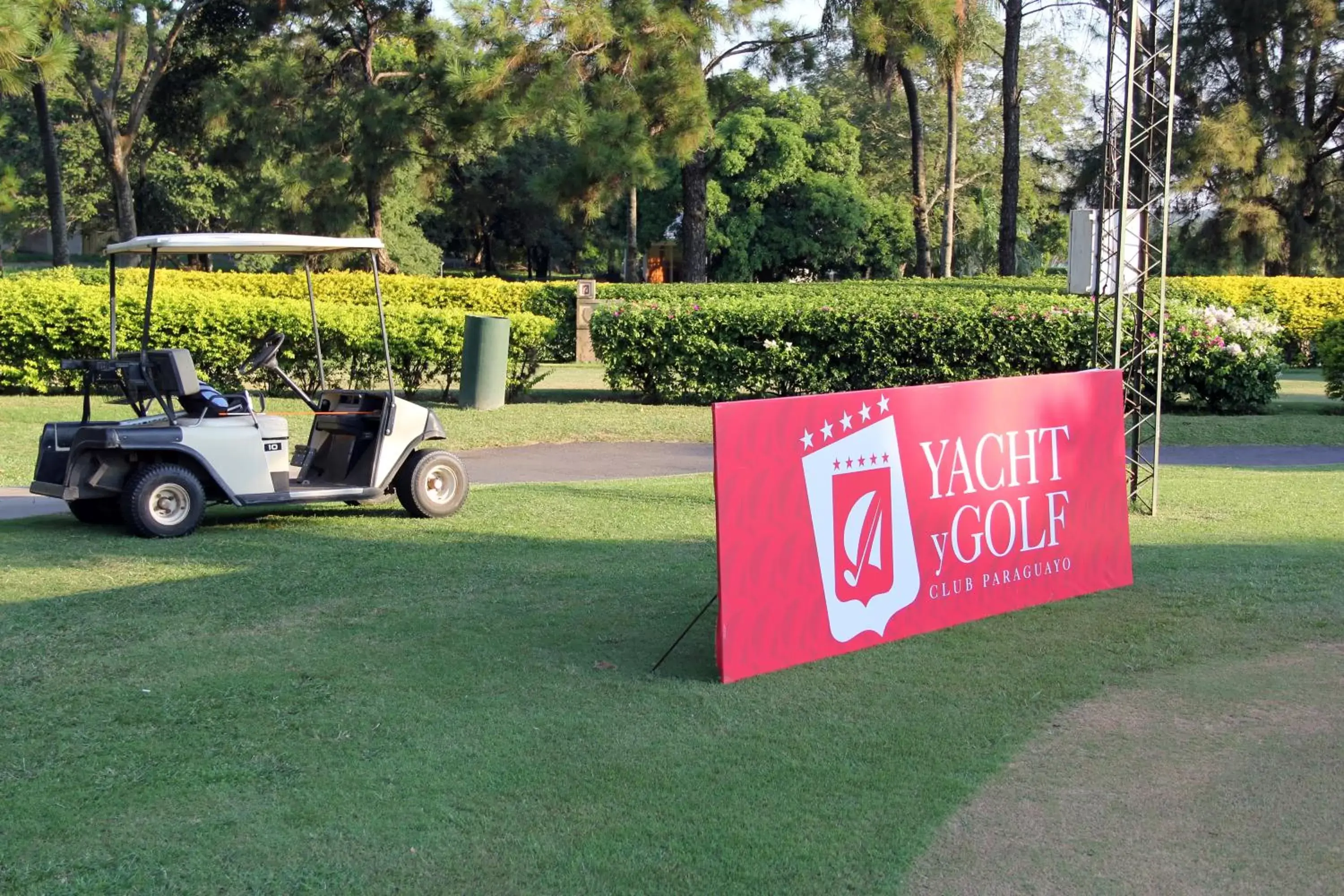 Golfcourse in Resort Yacht Y Golf Club Paraguayo