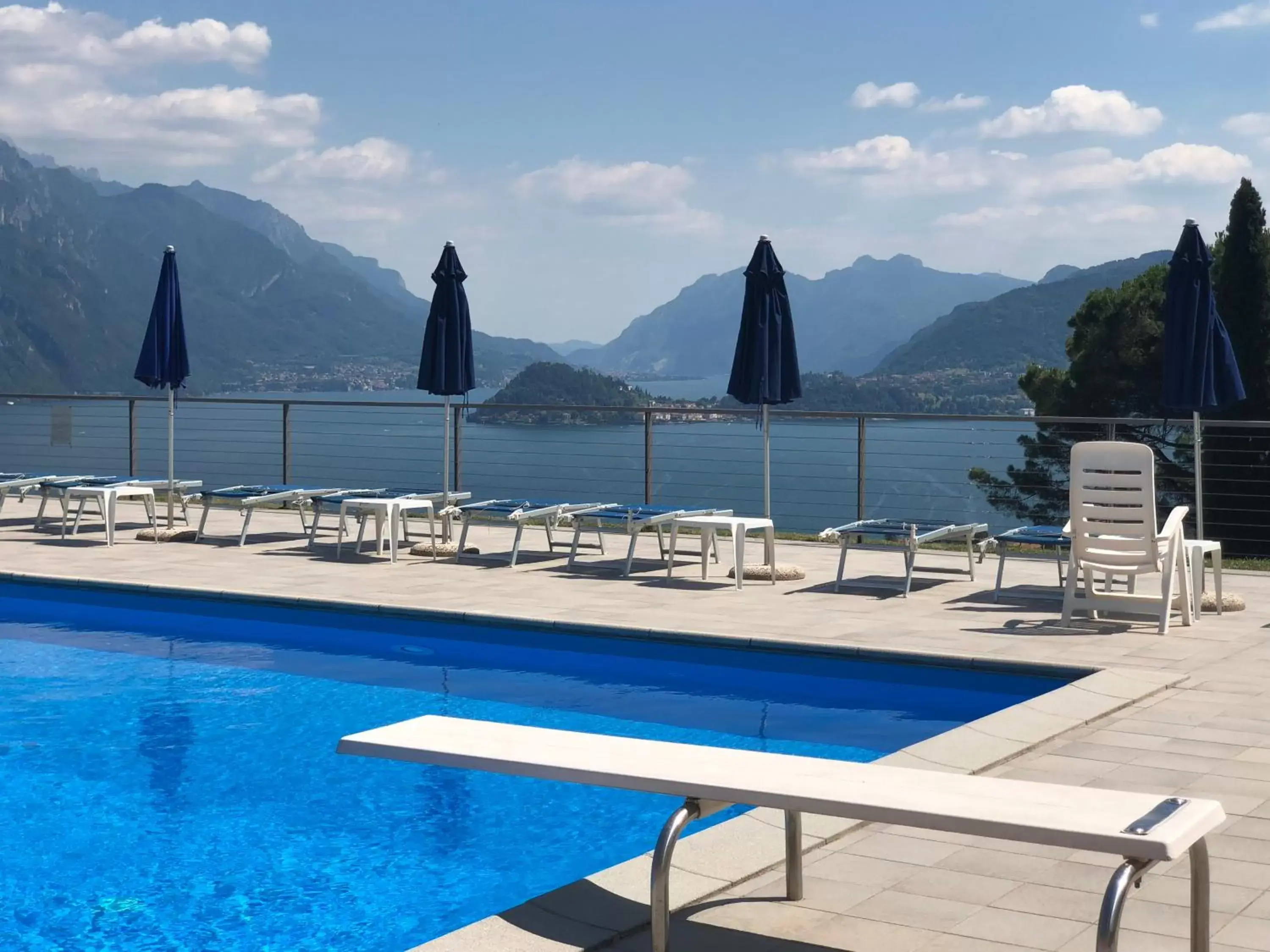 Pool view, Swimming Pool in Menaggio appartamento le Terrazze