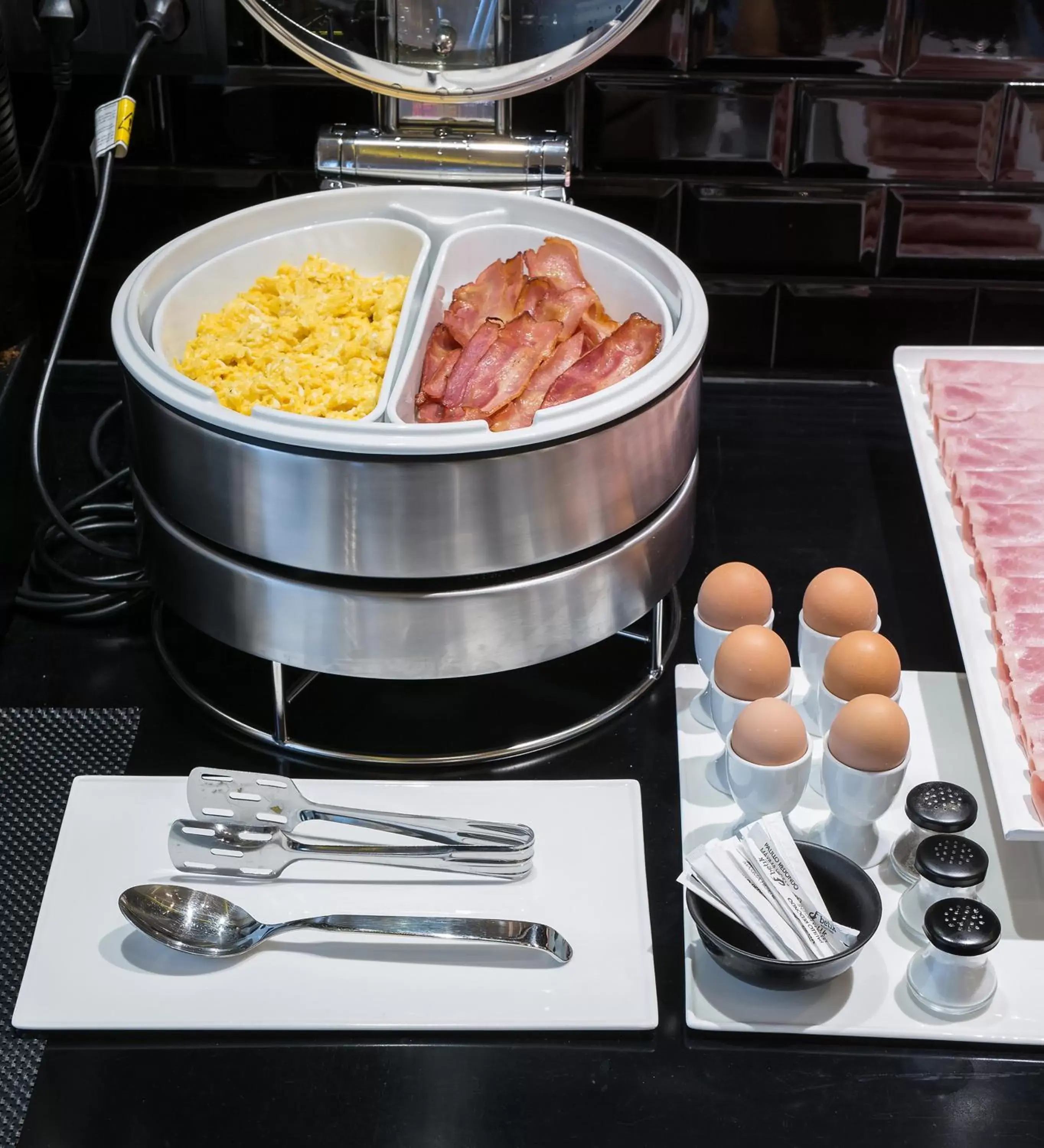 Buffet breakfast, Food in Hotel Leyre