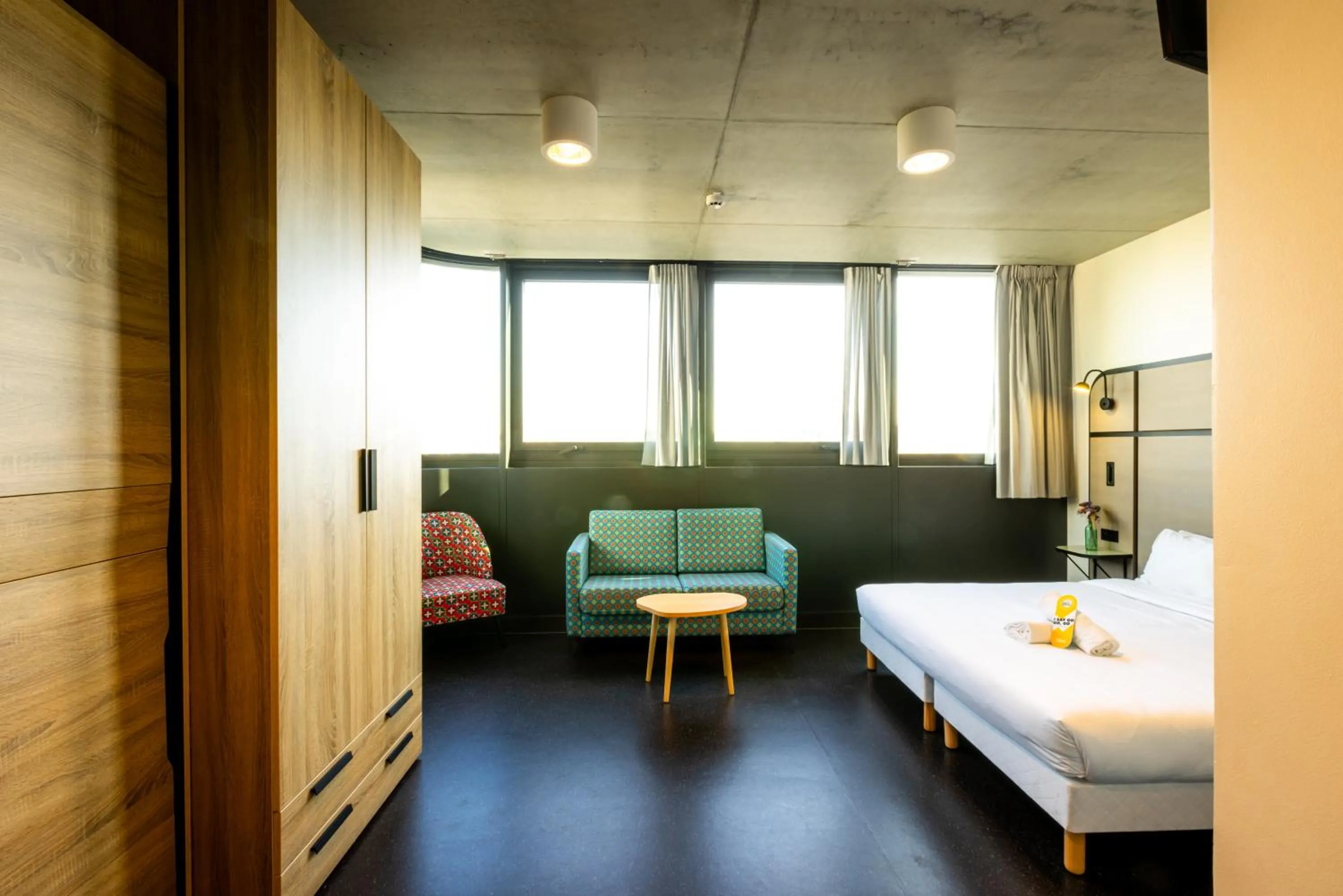 Bed in The People - Paris Marais