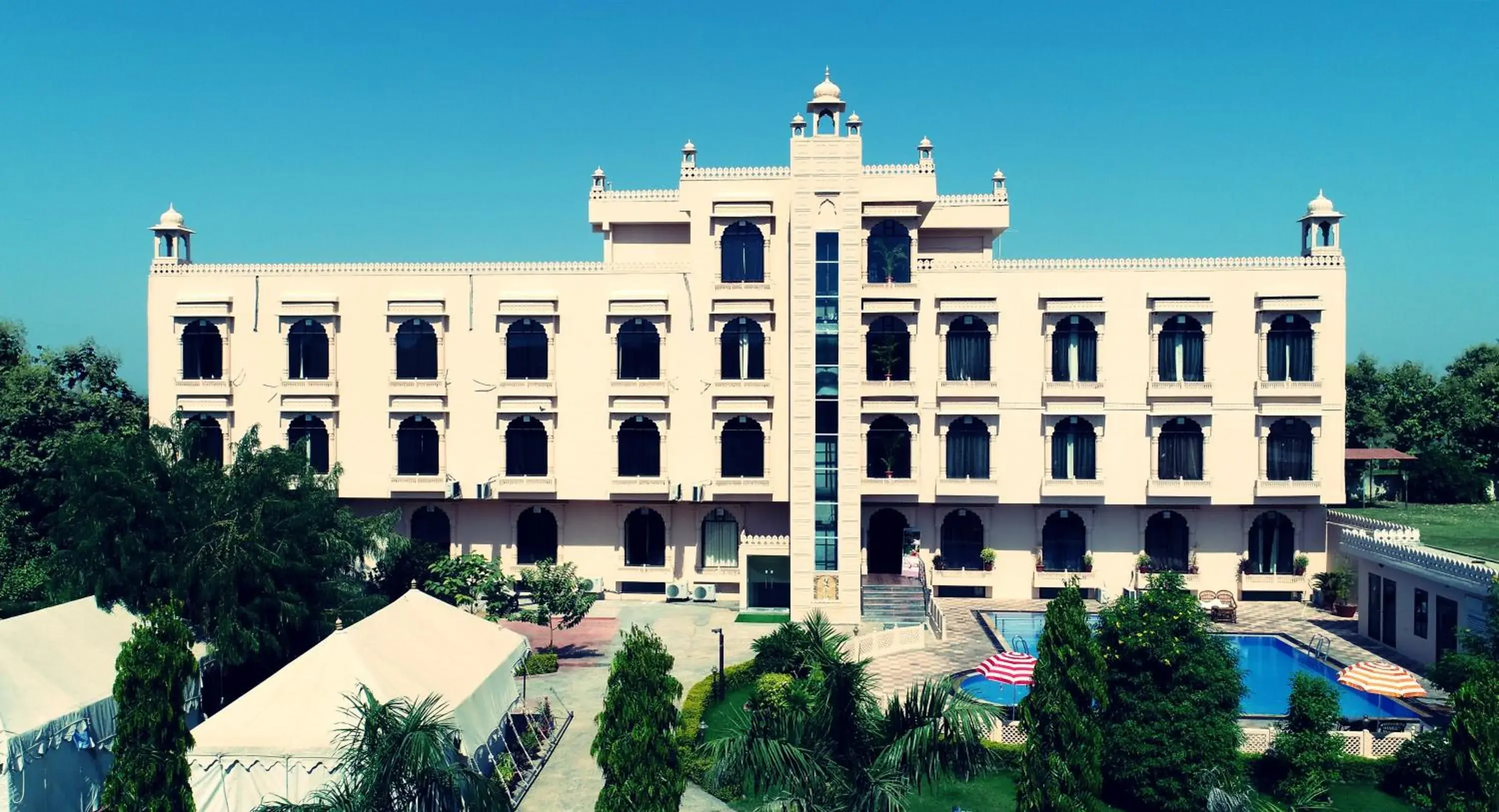 Facade/entrance, Property Building in Ranthambhore National Resort