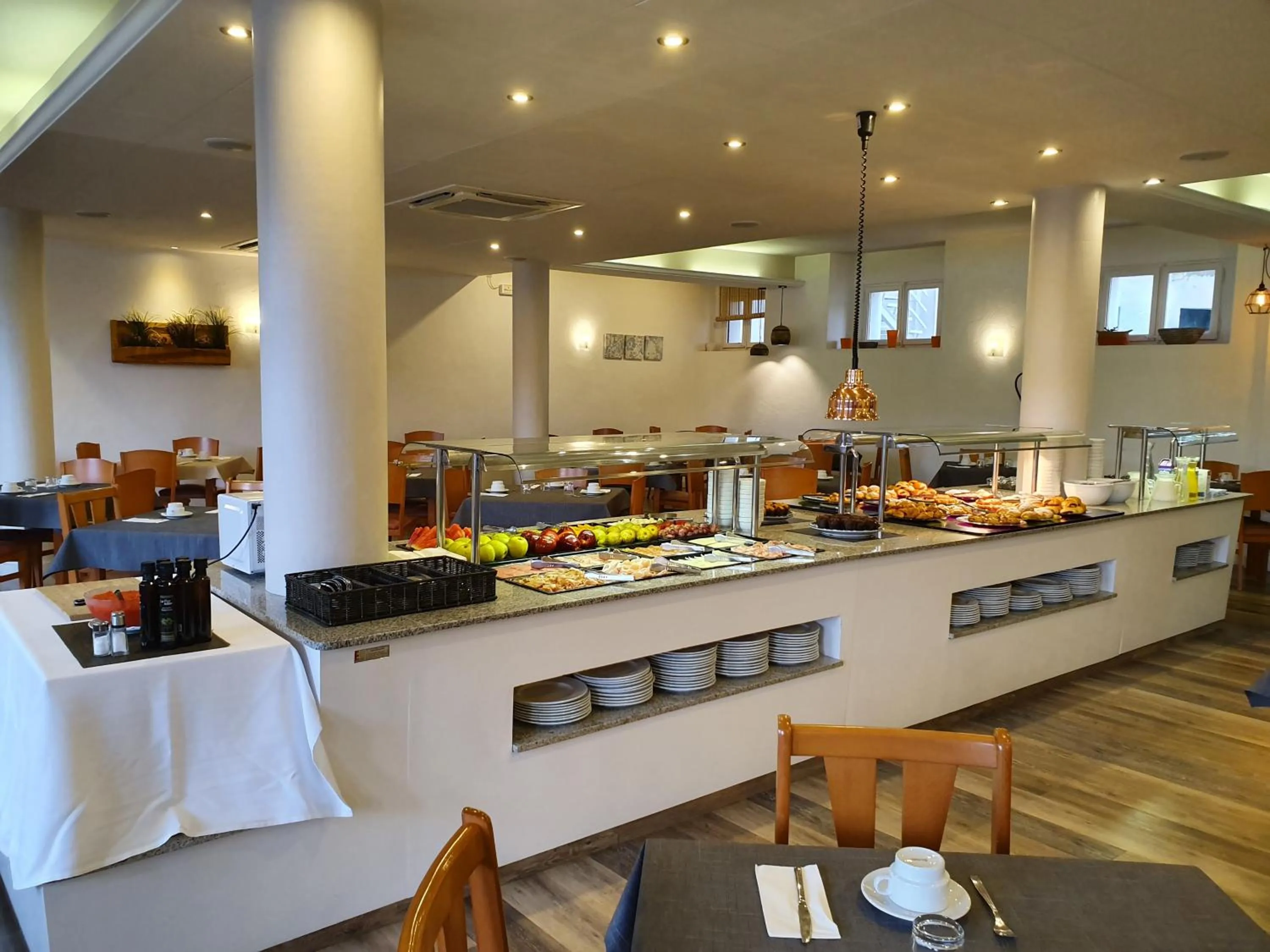 Restaurant/places to eat in Marina Tossa