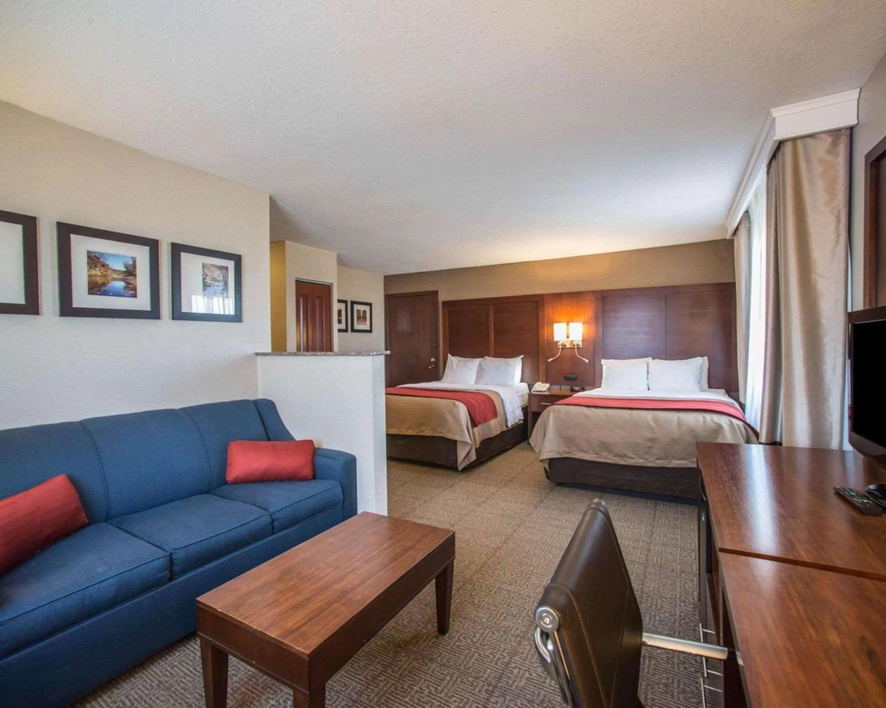 Photo of the whole room, Bed in Quality Inn & Suites Boonville - Columbia