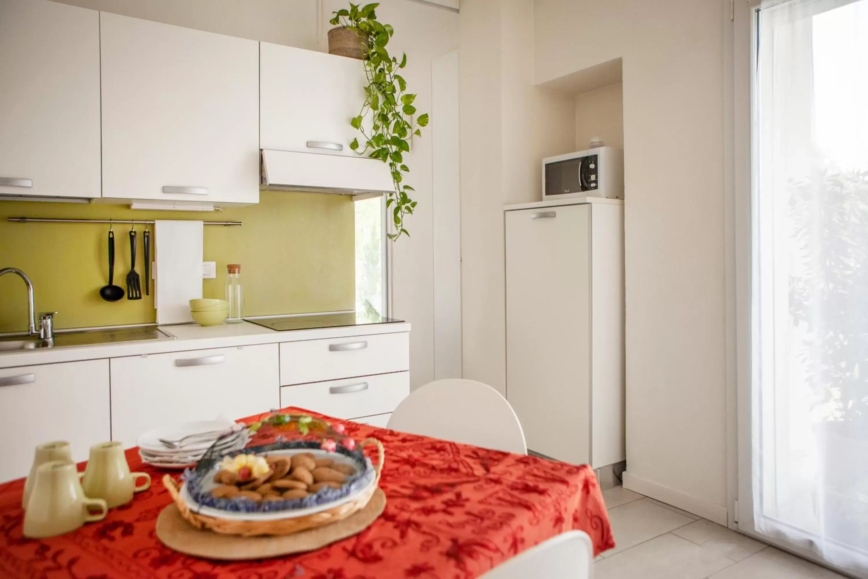 Kitchen or kitchenette, Dining Area in Residence Sunrise Cesenatico