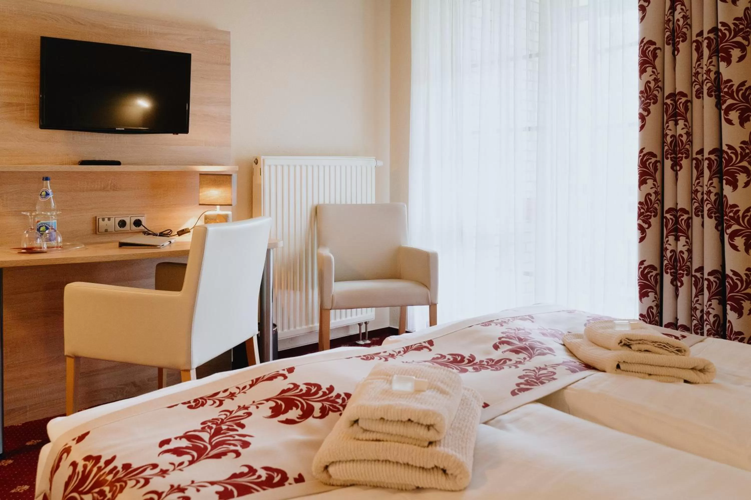 Photo of the whole room, Bed in Hotel An den Bleichen