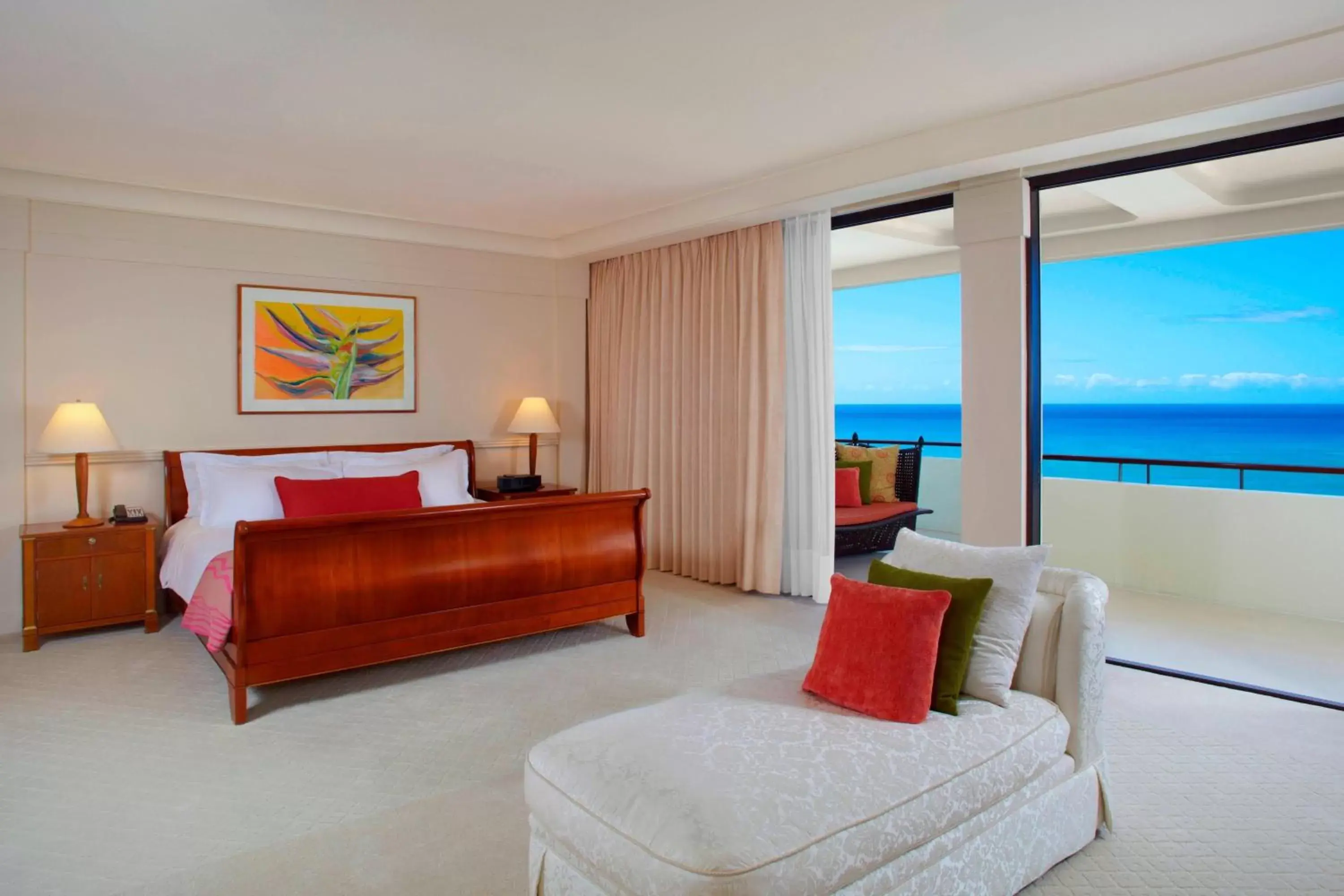 Bedroom, Seating Area in The Royal Hawaiian, A Luxury Collection Resort, Waikiki
