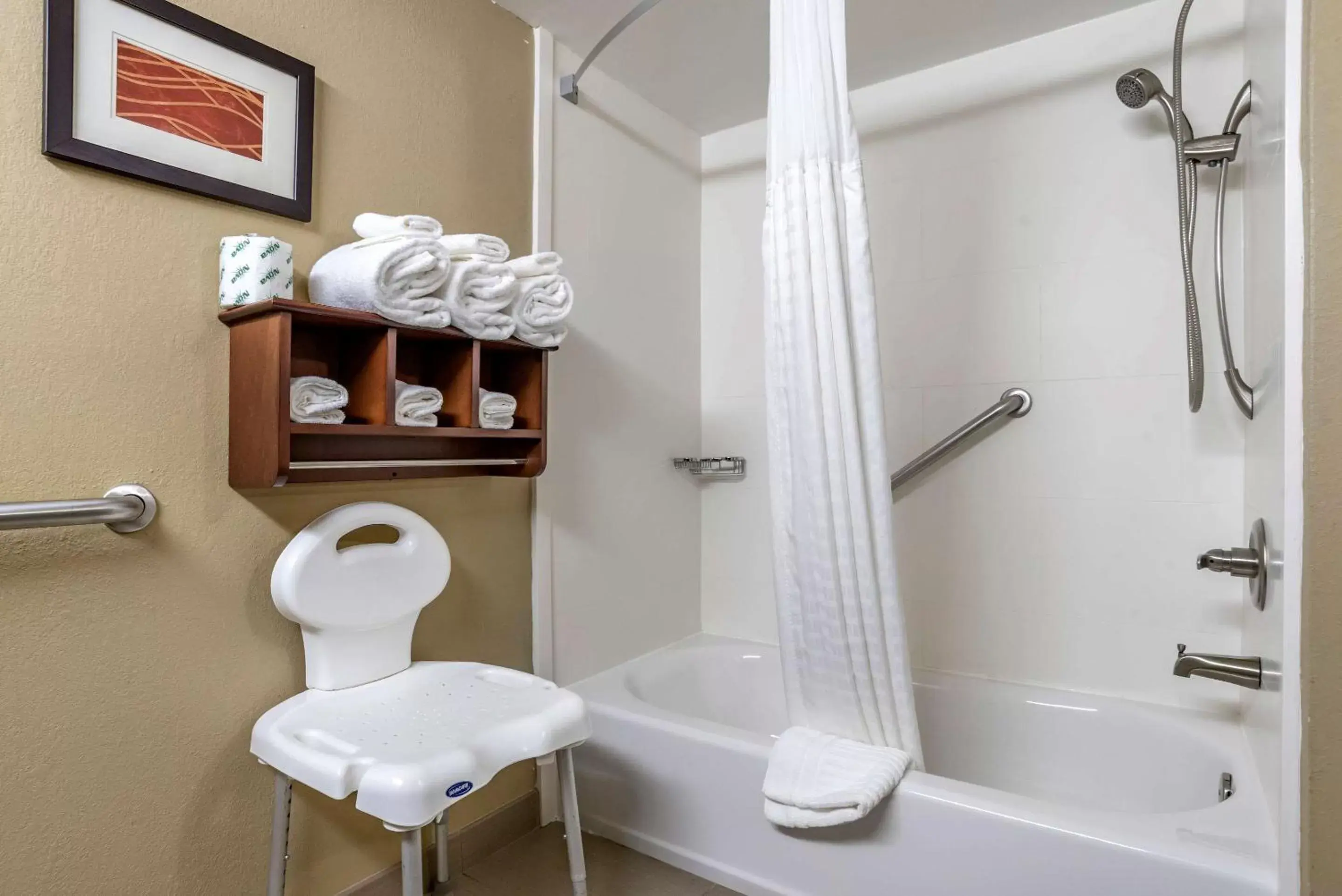 Bathroom in Comfort Inn & Suites Leeds I-20