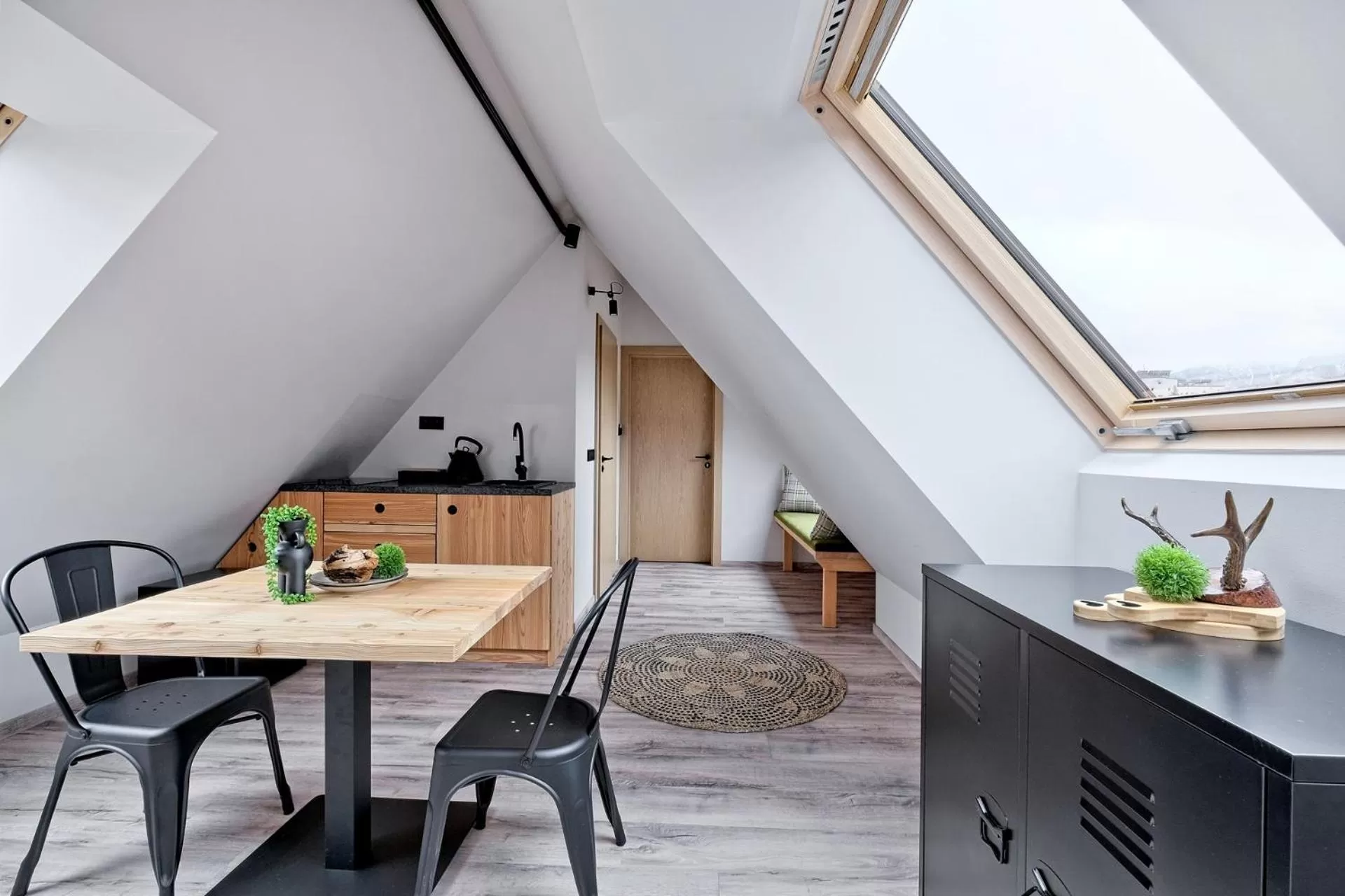 Kitchen or kitchenette in Harda House Friends & Spa