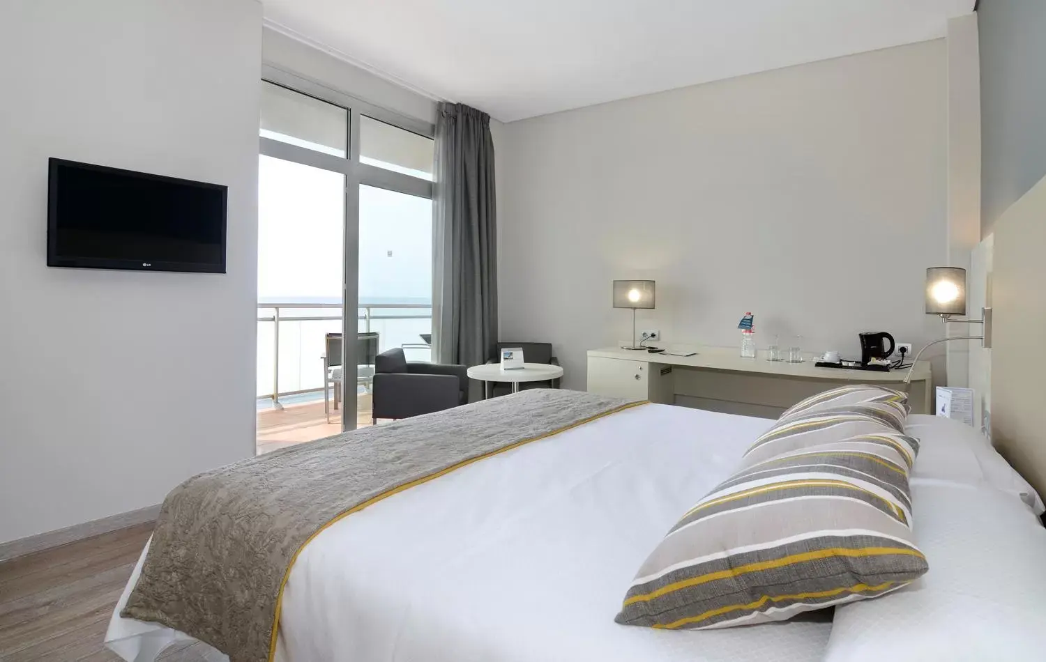 Bedroom, Bed in Medplaya Hotel Riviera - Adults Recommended