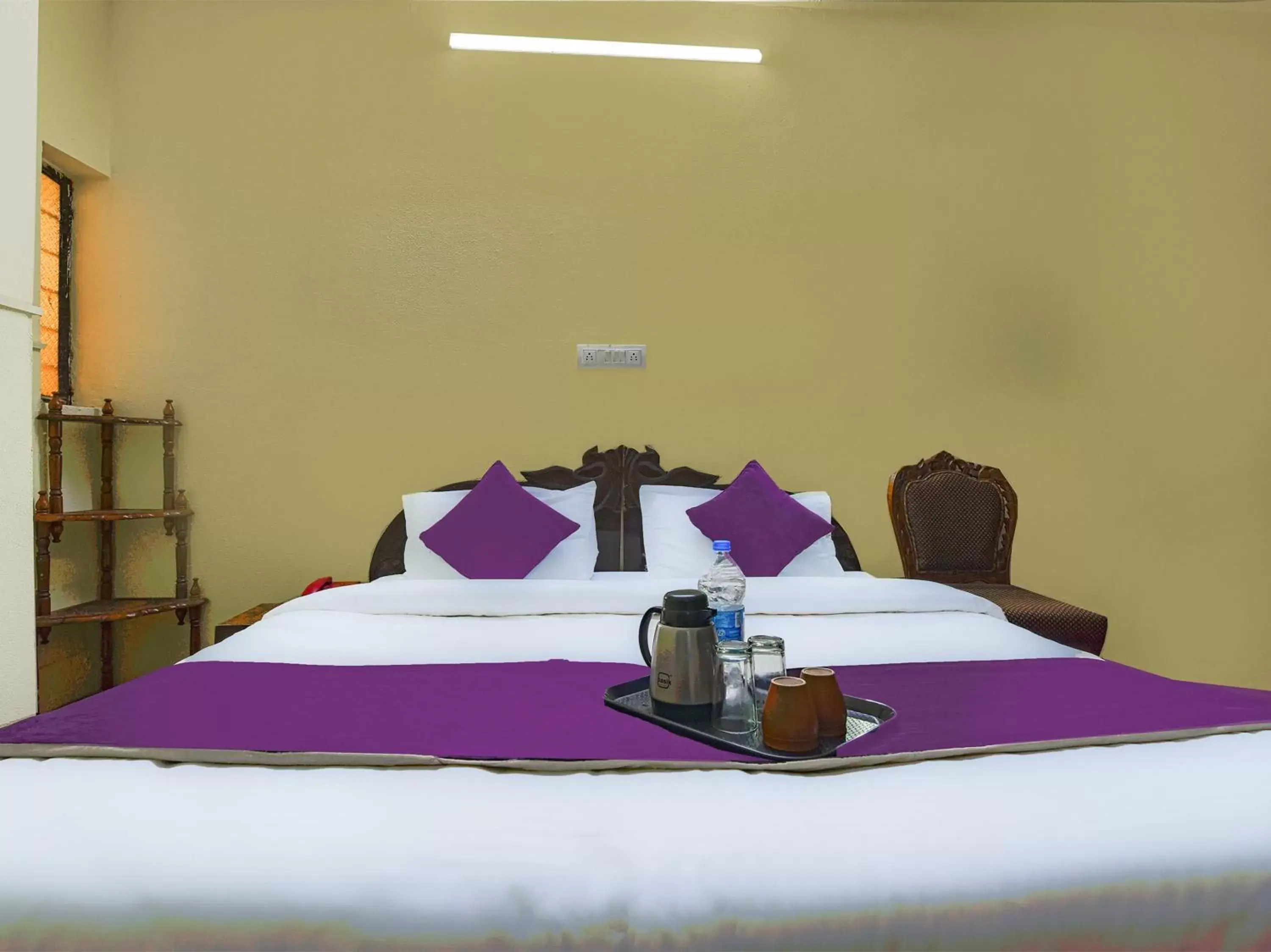 Deluxe Room - single occupancy in The Maurvi Inn Deluxe Room - single occupancy in The Maurvi Inn