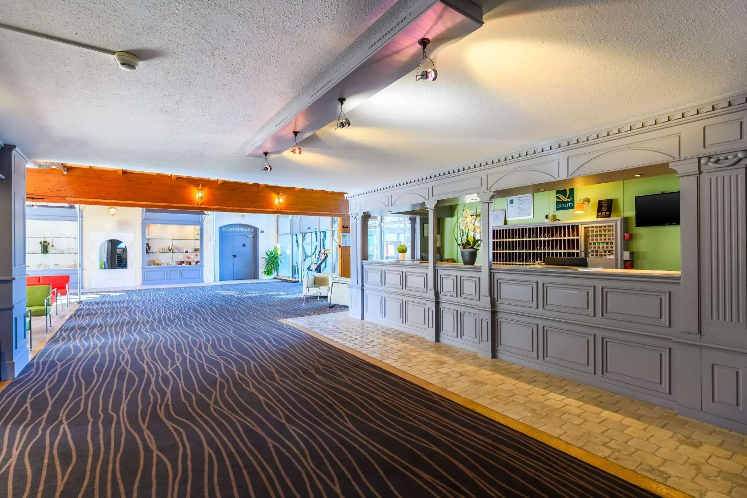 Lobby or reception, Lobby/Reception in The Originals Boutique, Hotel Beauséjour - Poitiers Nord Futuroscope