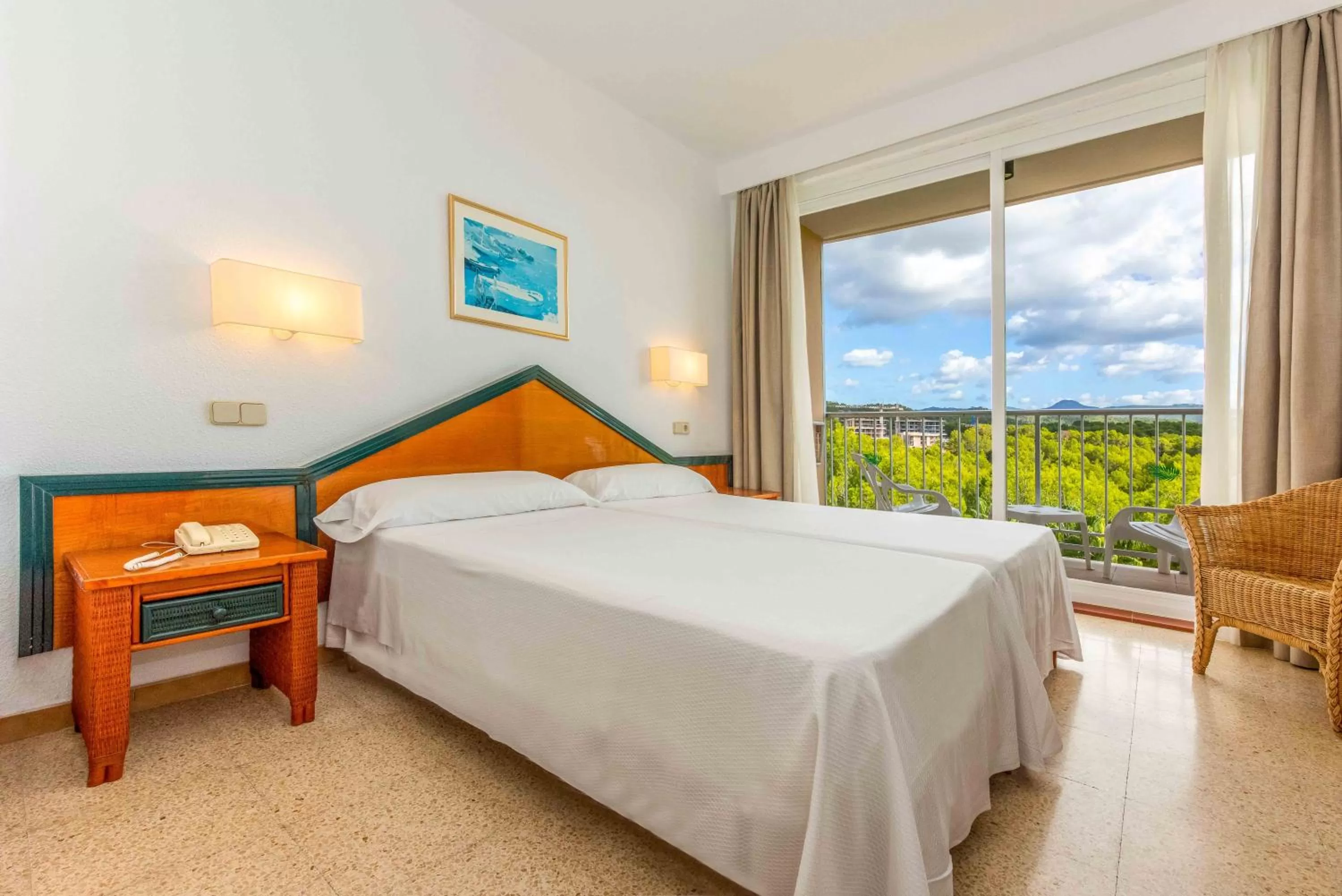 Photo of the whole room, Bed in Valentin Park Club