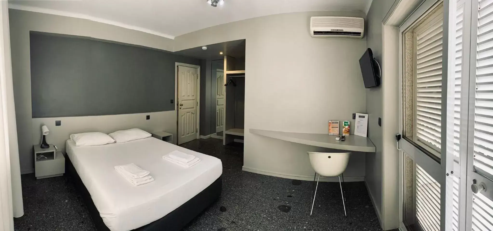 Bedroom, Bathroom in Hotel do Paço